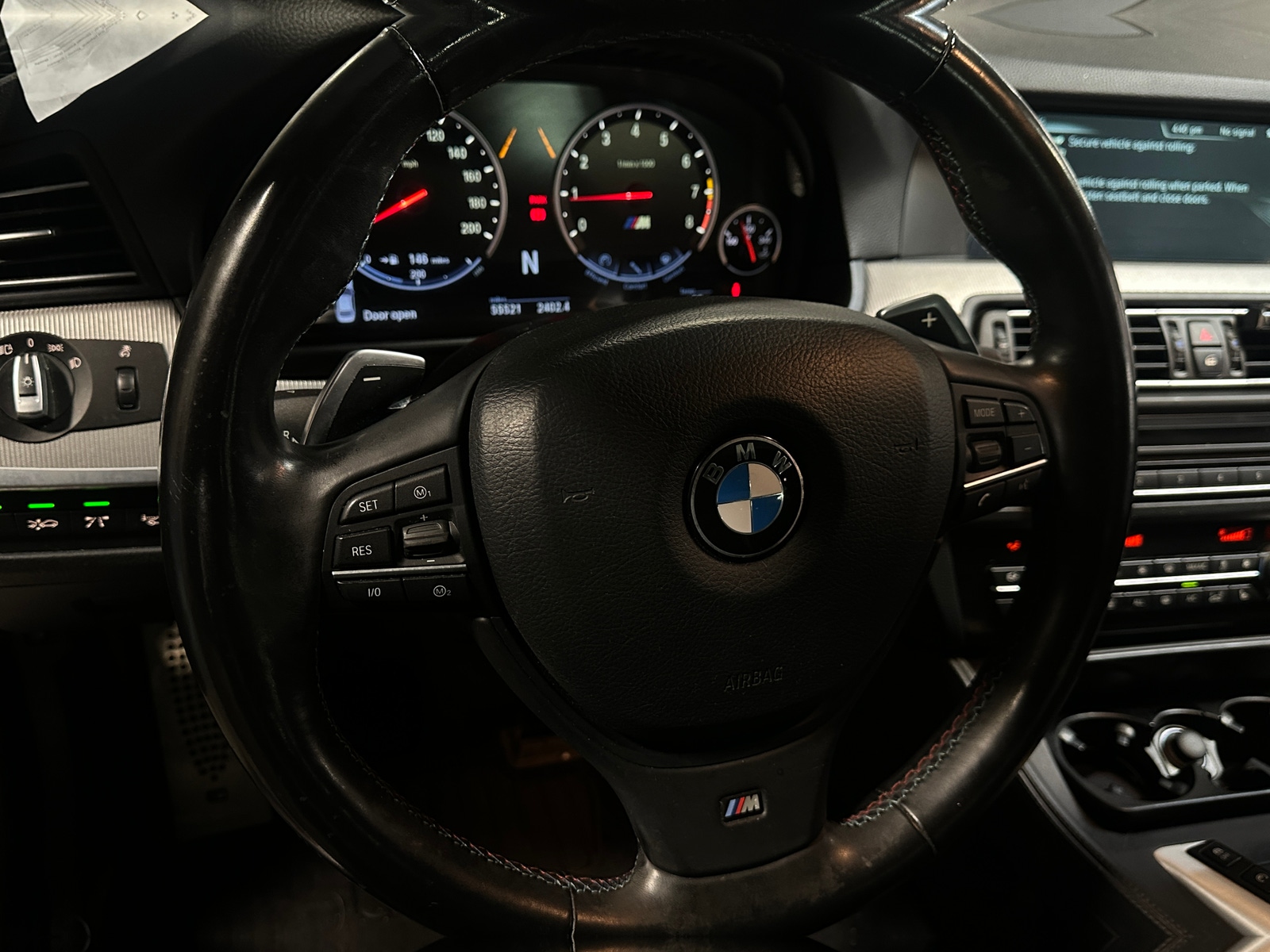 Thumbnail: 2013 BMW M5 - 5