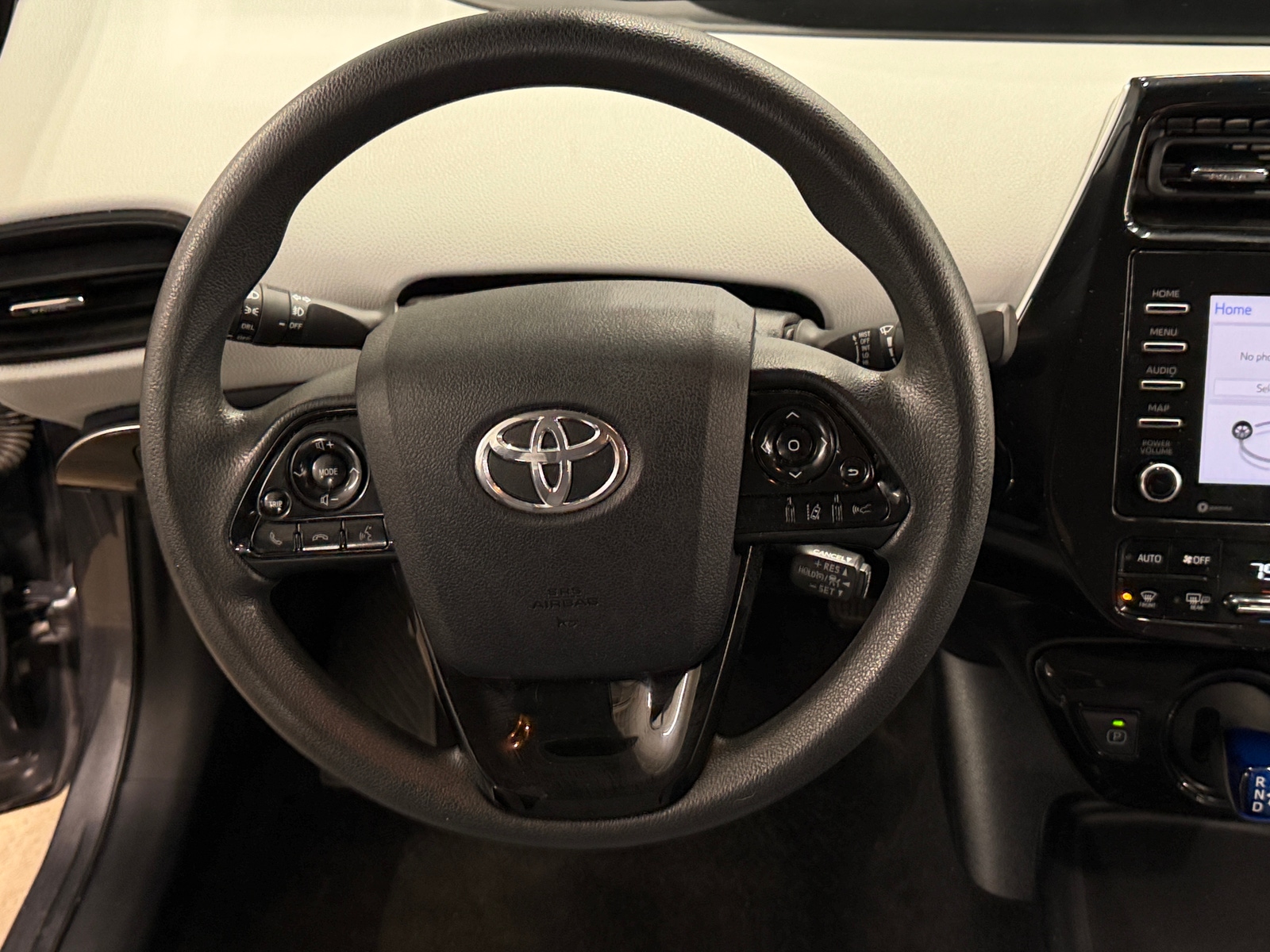 Thumbnail: 2022 Toyota Prius - 5