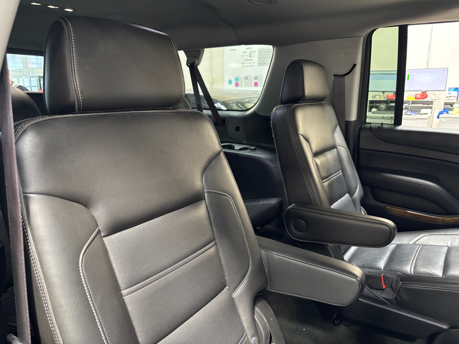 Thumbnail: 2017 GMC Yukon XL - 5