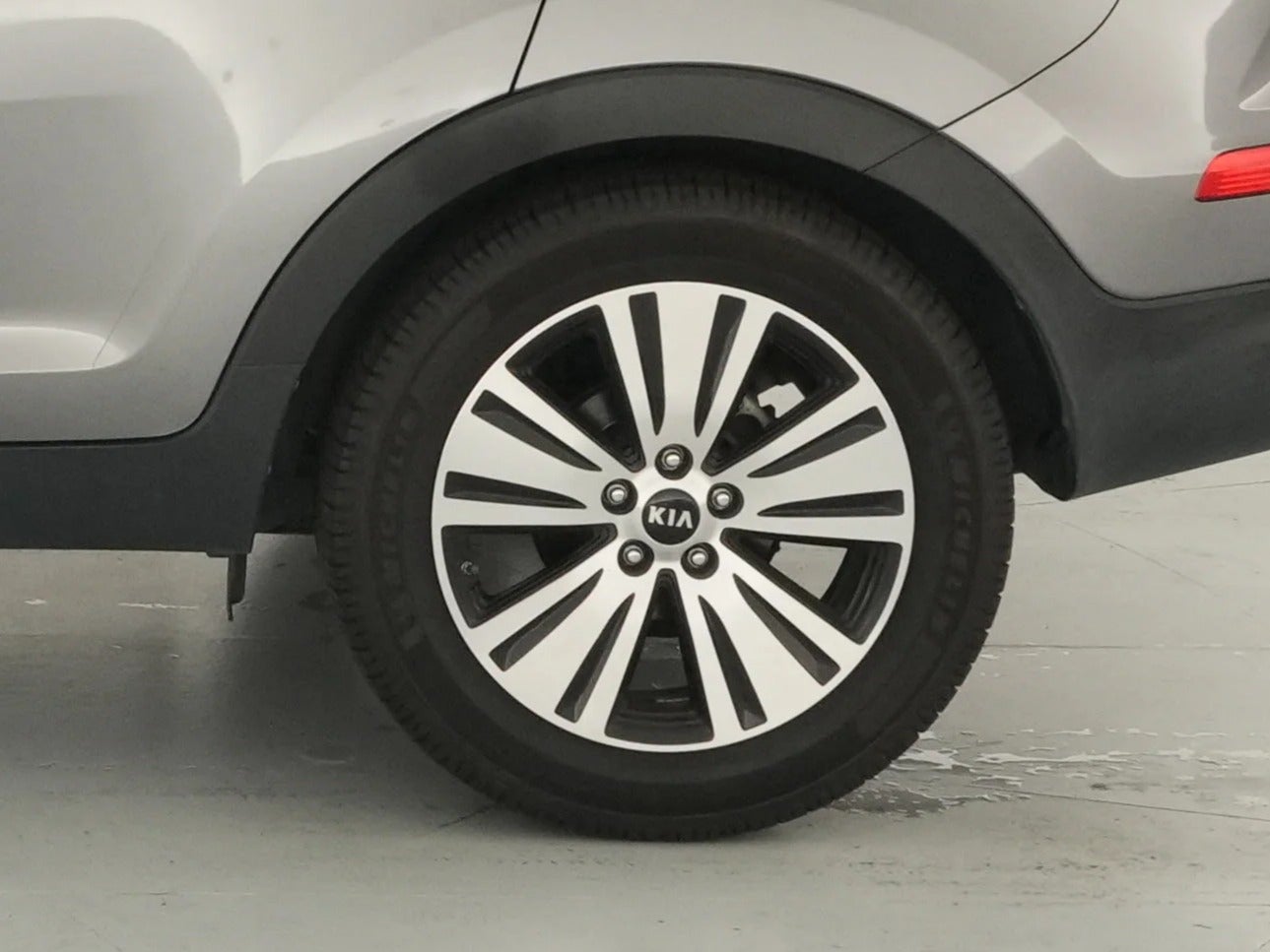 2016 Kia Sportage EX - Photo 18