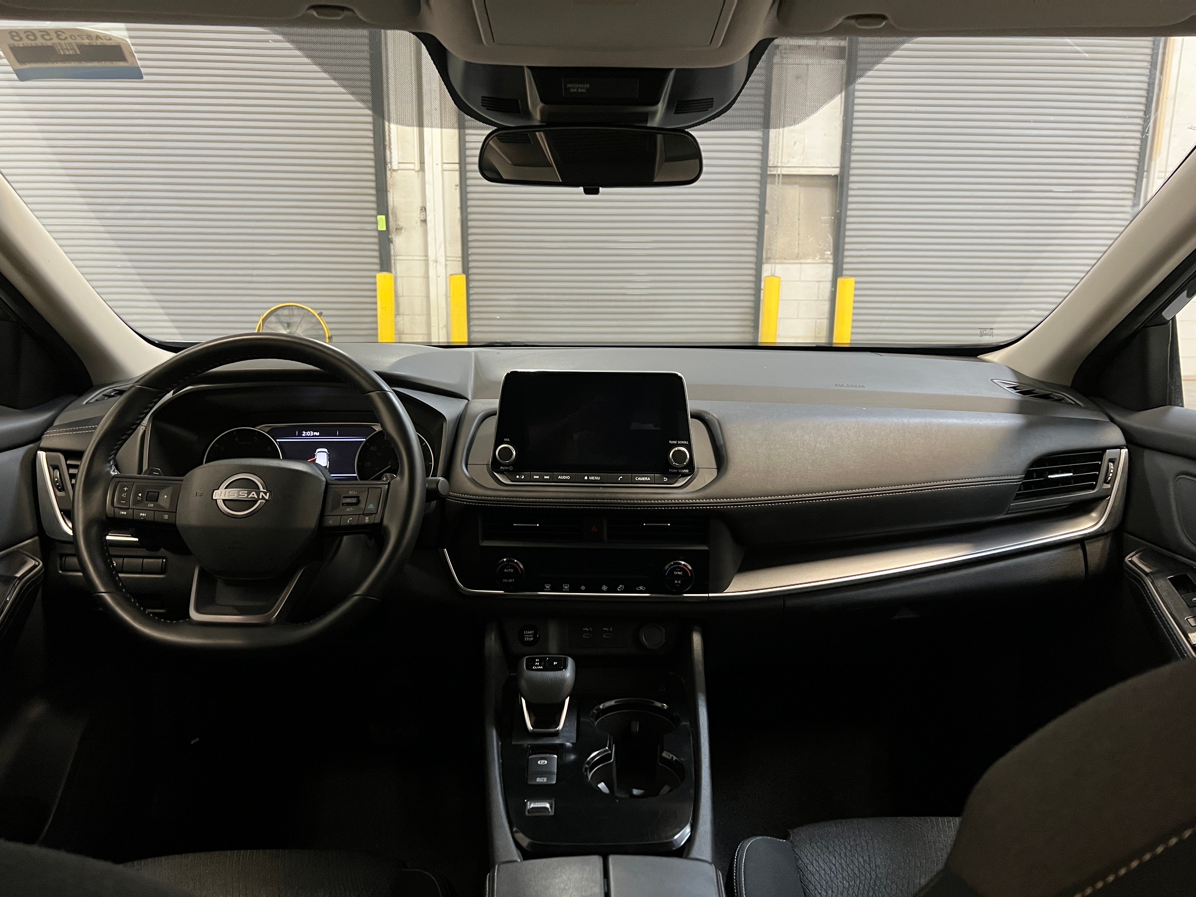2025 Nissan Rogue SV - Photo 4