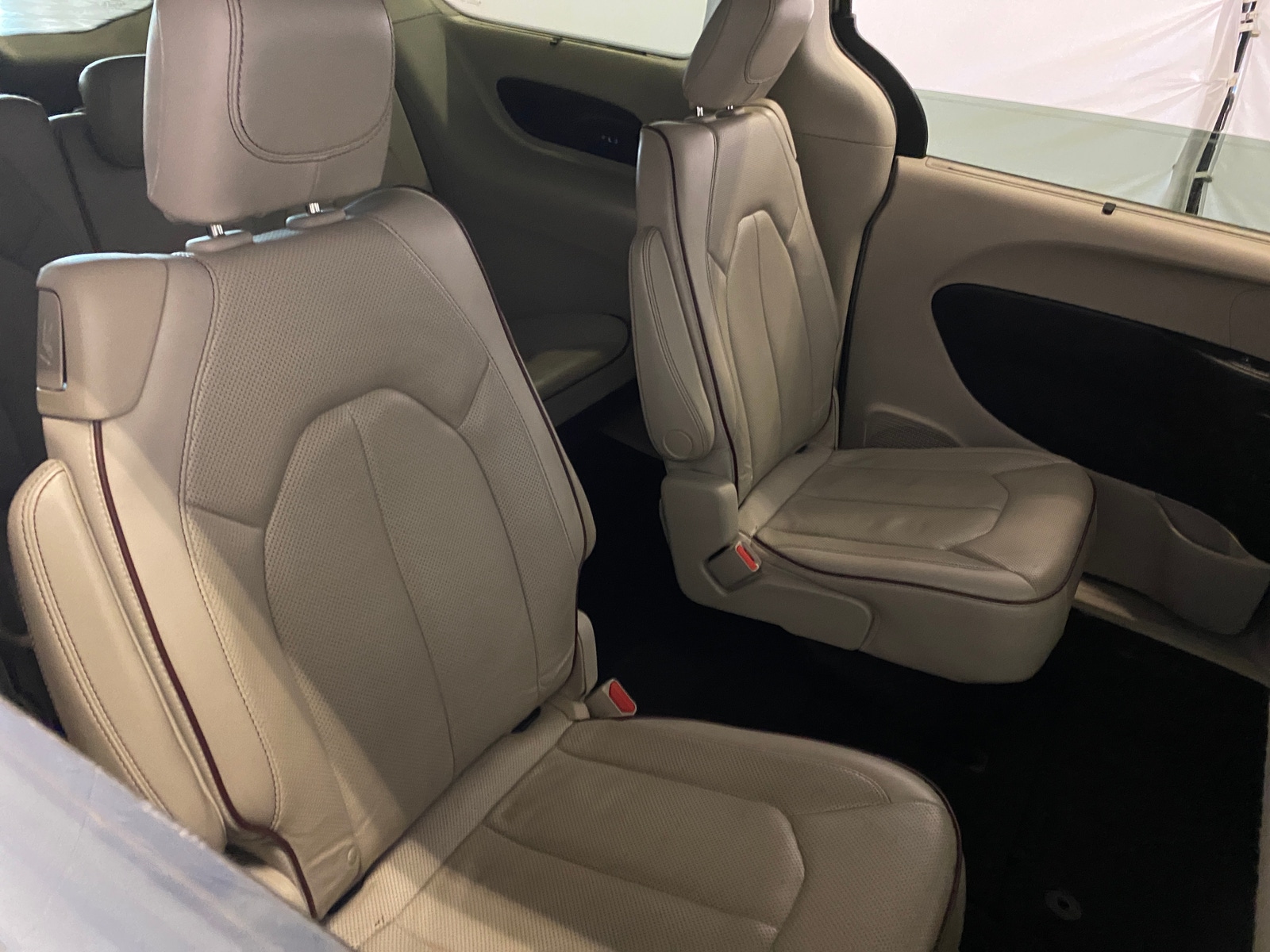 Thumbnail: 2020 Chrysler Pacifica - 5