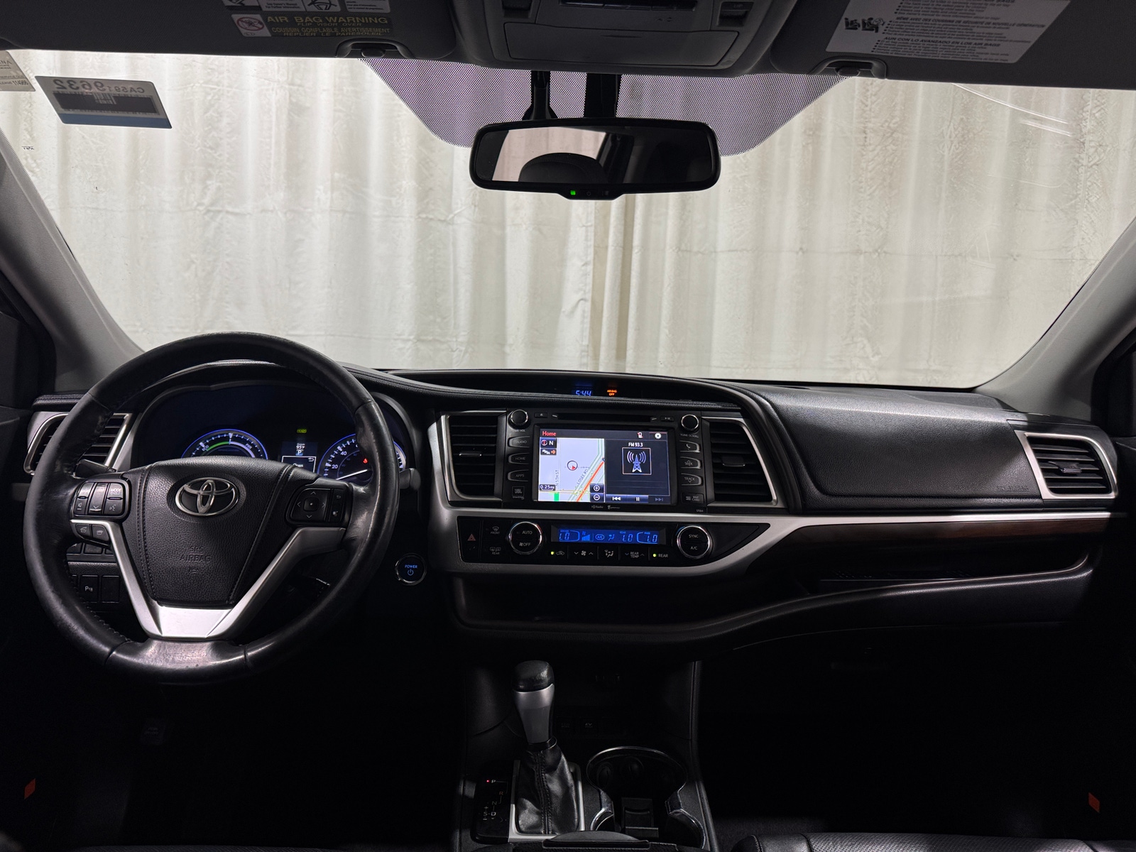 Thumbnail: 2014 Toyota Highlander - 3