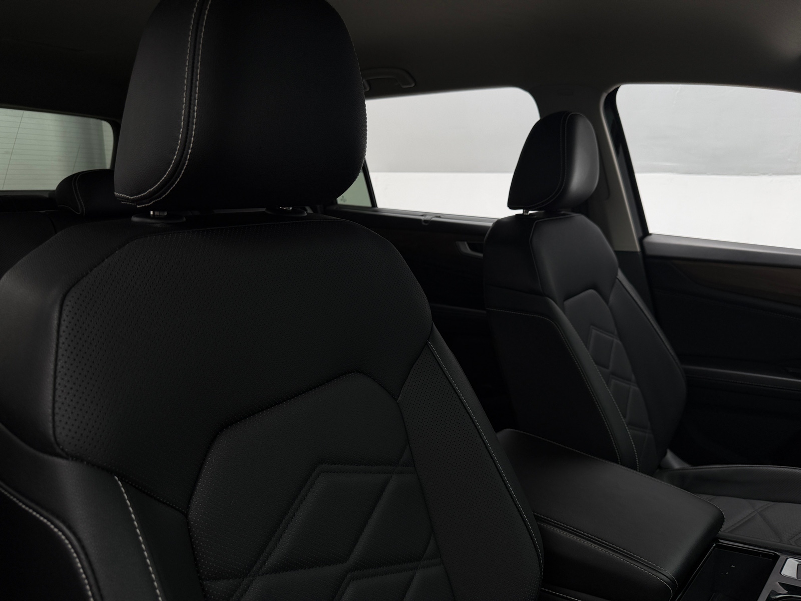 Thumbnail: 2025 Volkswagen Atlas - 2