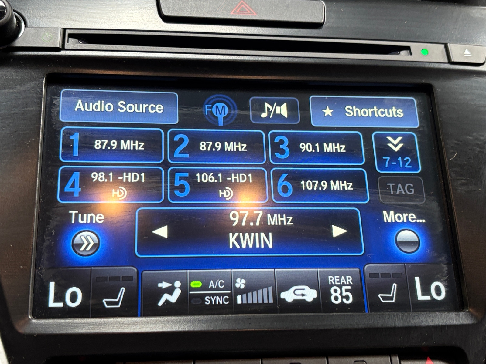 Thumbnail: 2015 Acura MDX - 4