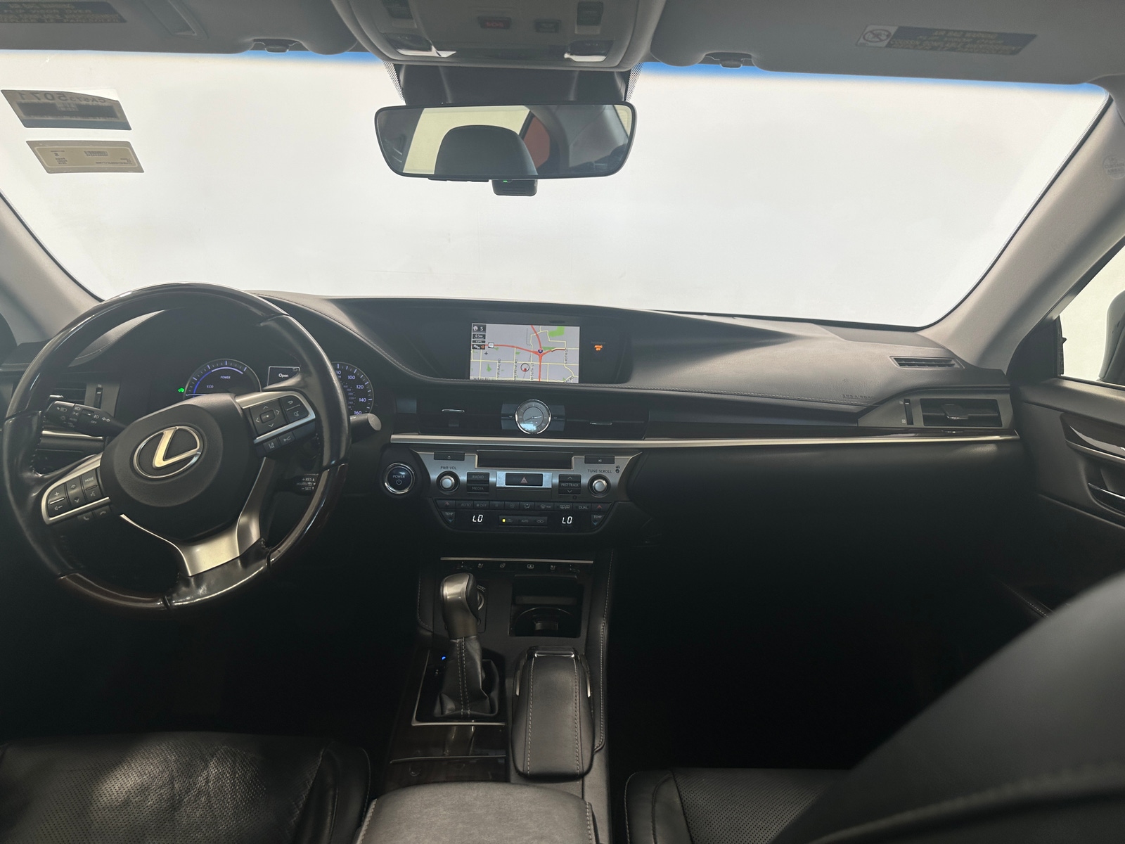 Thumbnail: 2018 Lexus ES - 3
