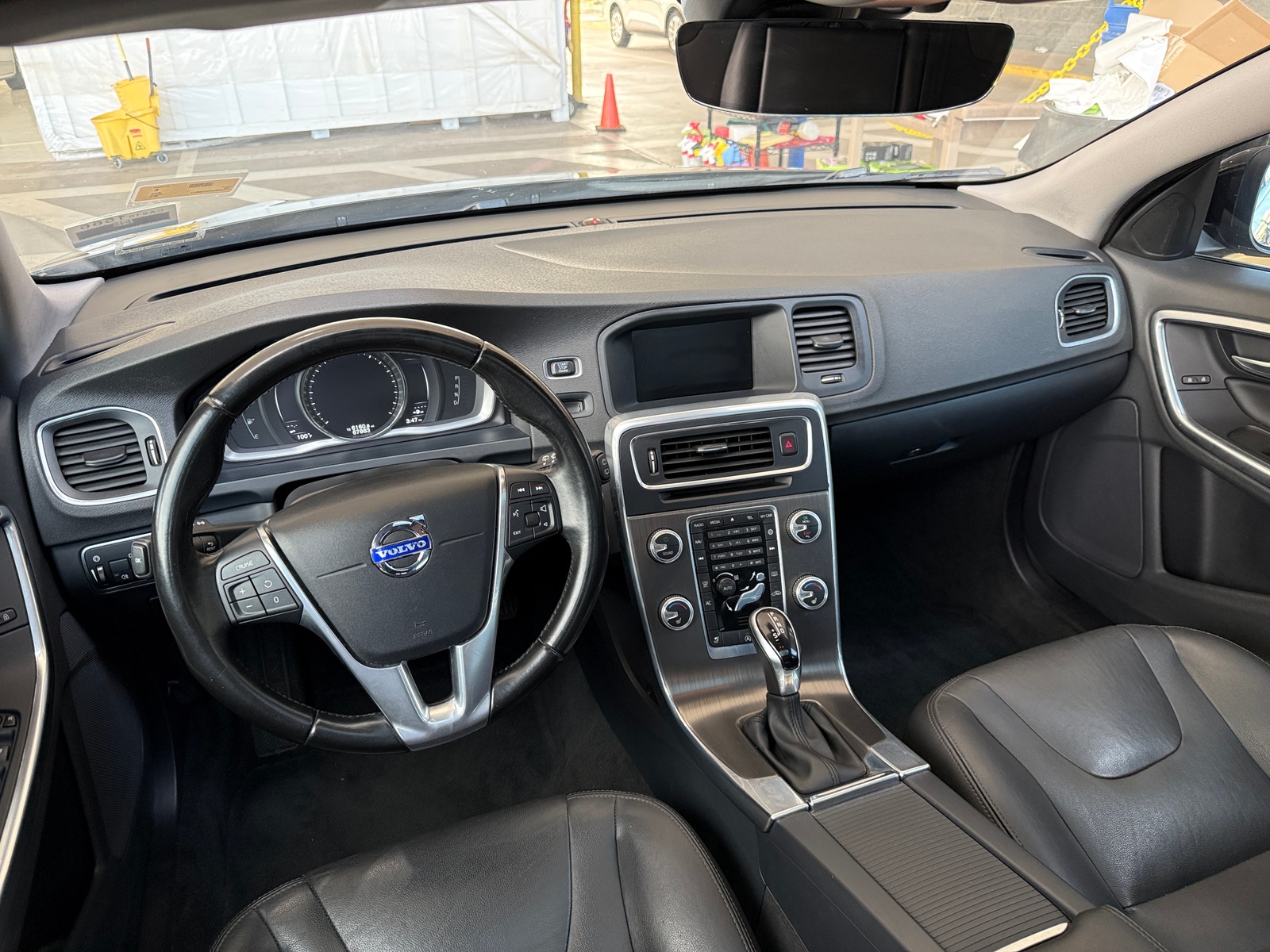 Thumbnail: 2016 Volvo V60 - 2