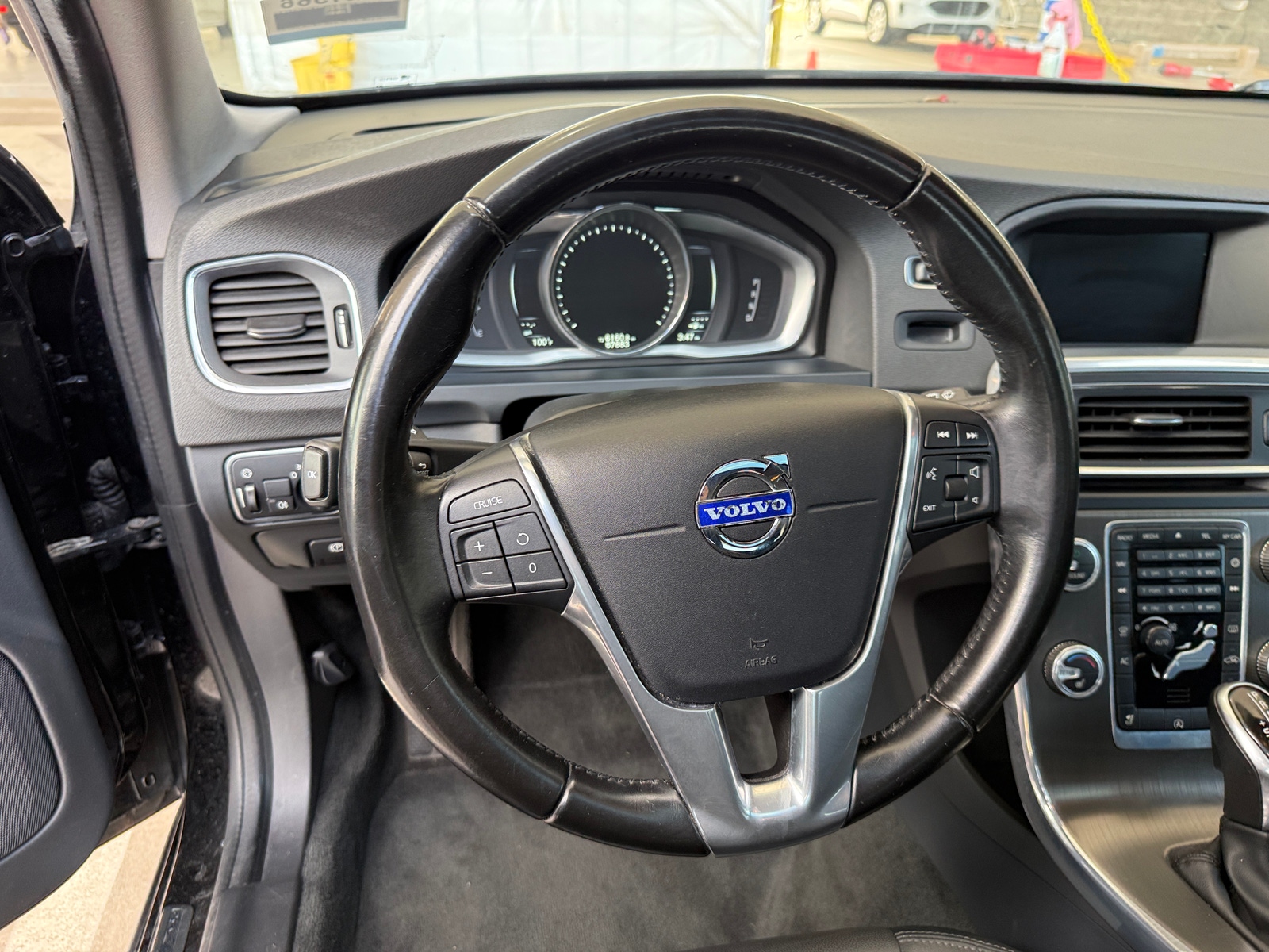 Thumbnail: 2016 Volvo V60 - 4
