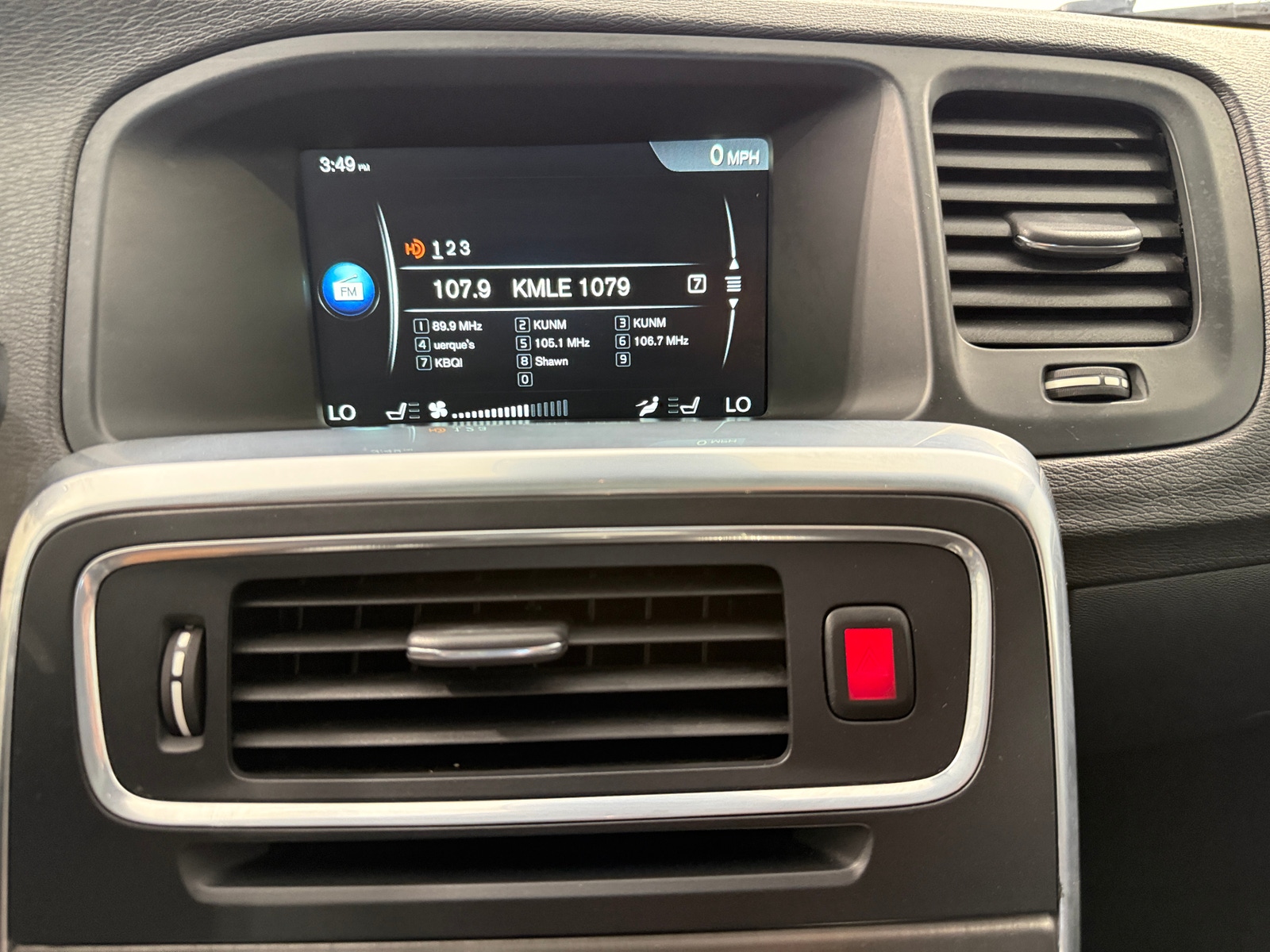 Thumbnail: 2016 Volvo V60 - 3
