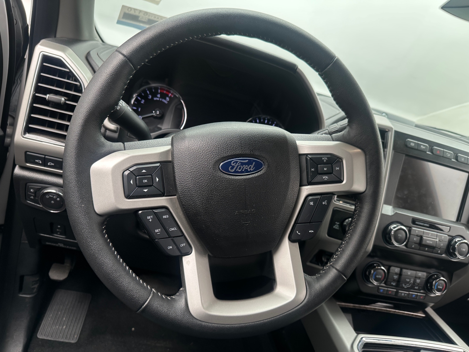 Thumbnail: 2019 Ford Econoline - 4