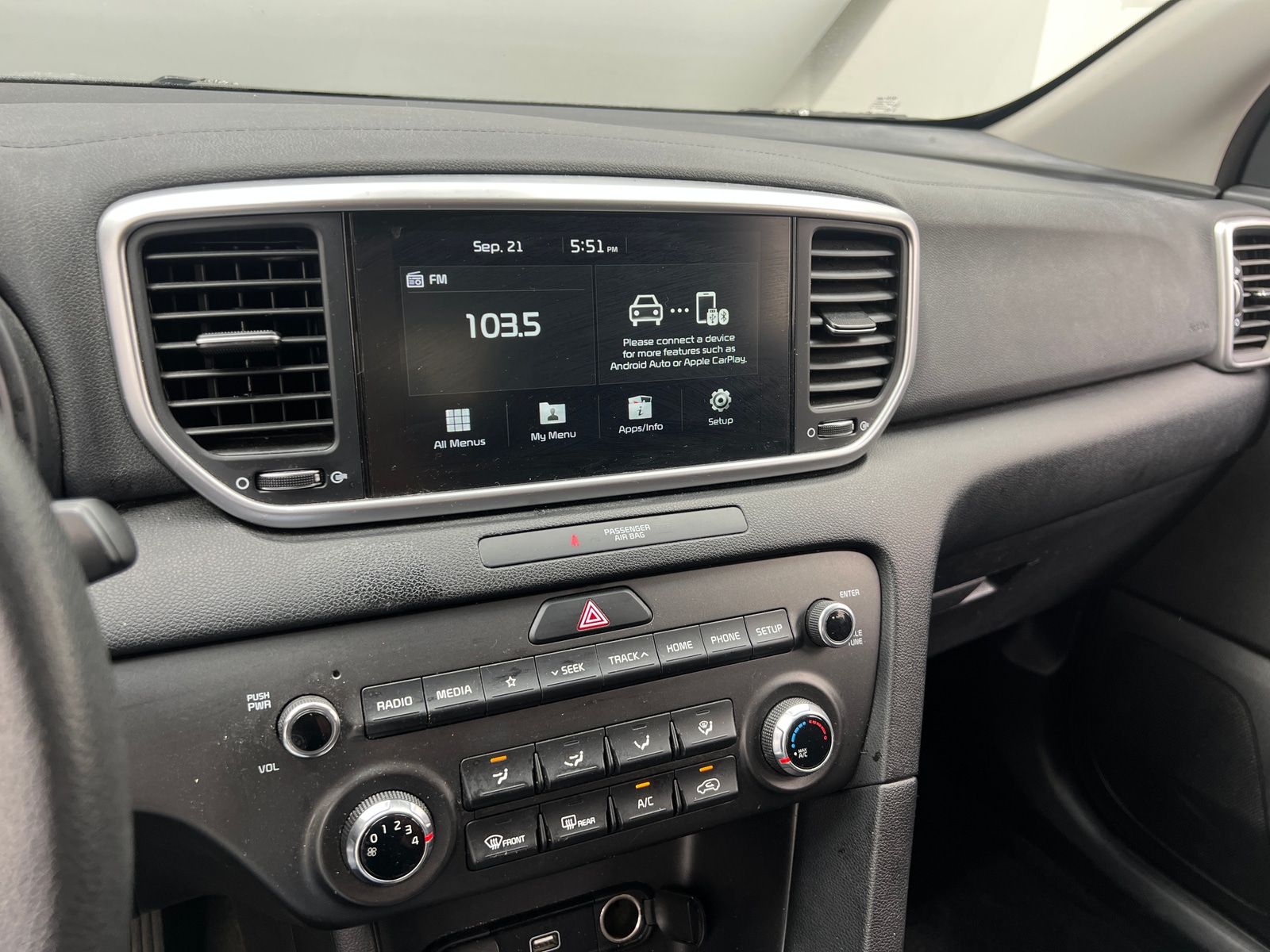 Thumbnail: 2020 Kia Sportage - 4