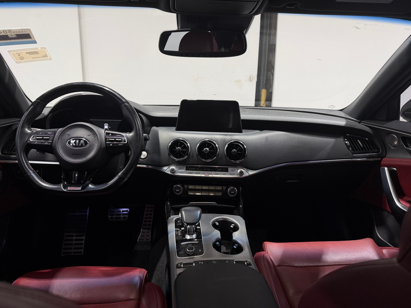 Thumbnail: 2020 Kia Stinger - 2