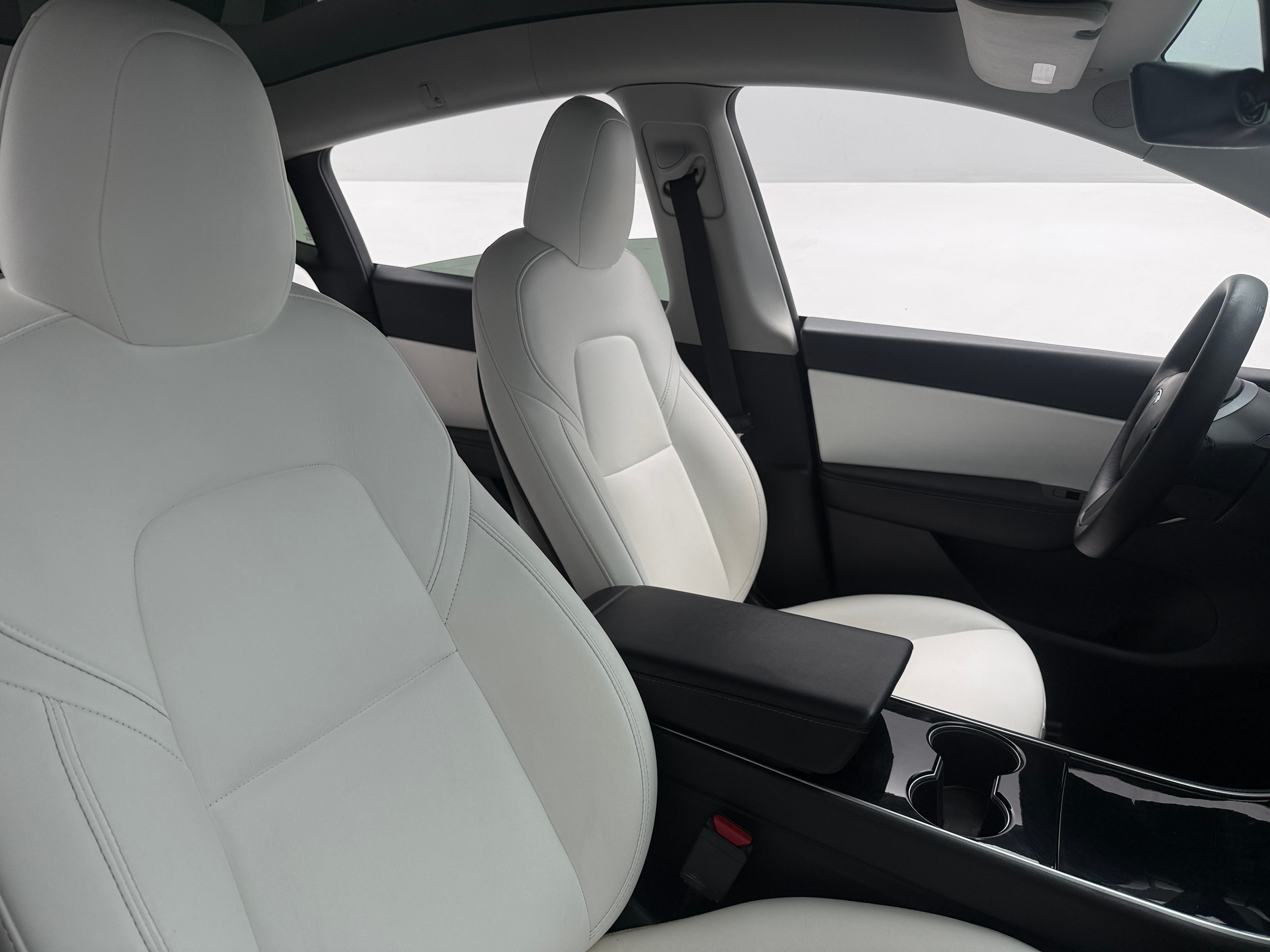 Used 2021 Tesla Model Y Long Range with VIN 5YJYGDEE3MF118481 for sale in Auburn, WA