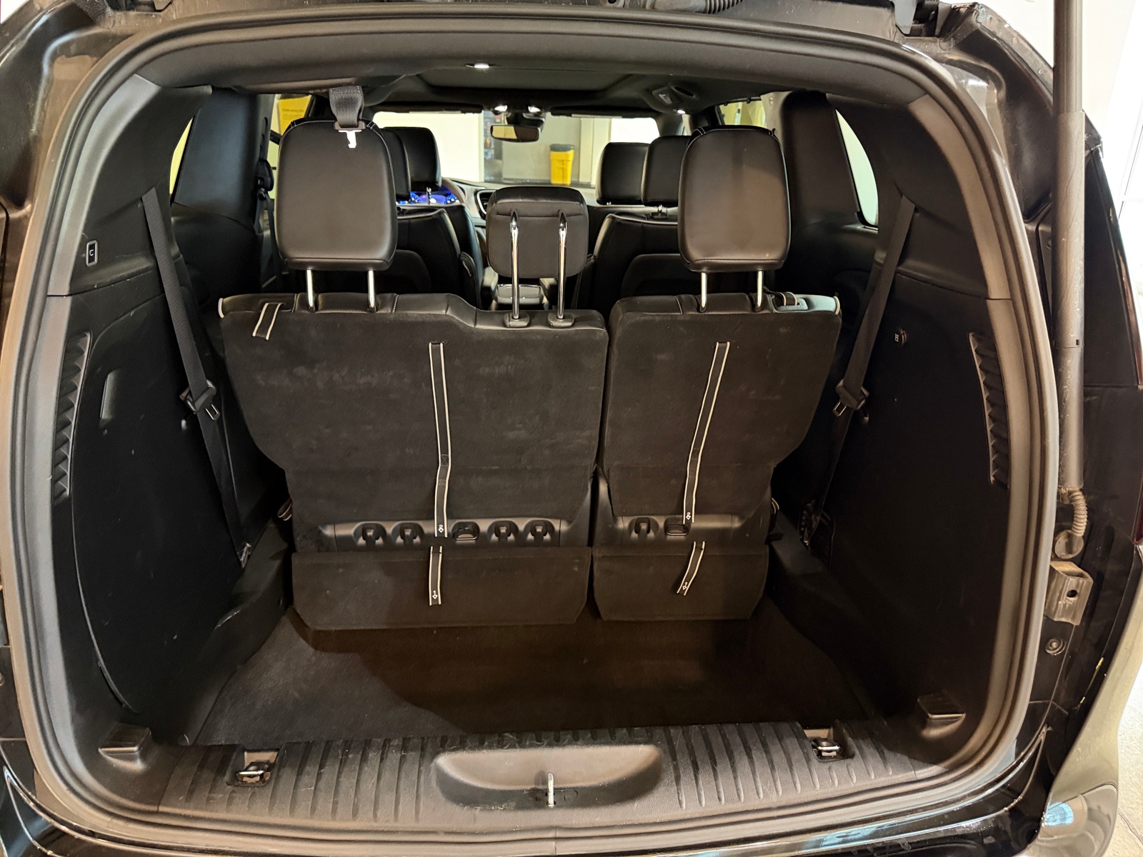 Thumbnail: 2025 Chrysler Pacifica - 7
