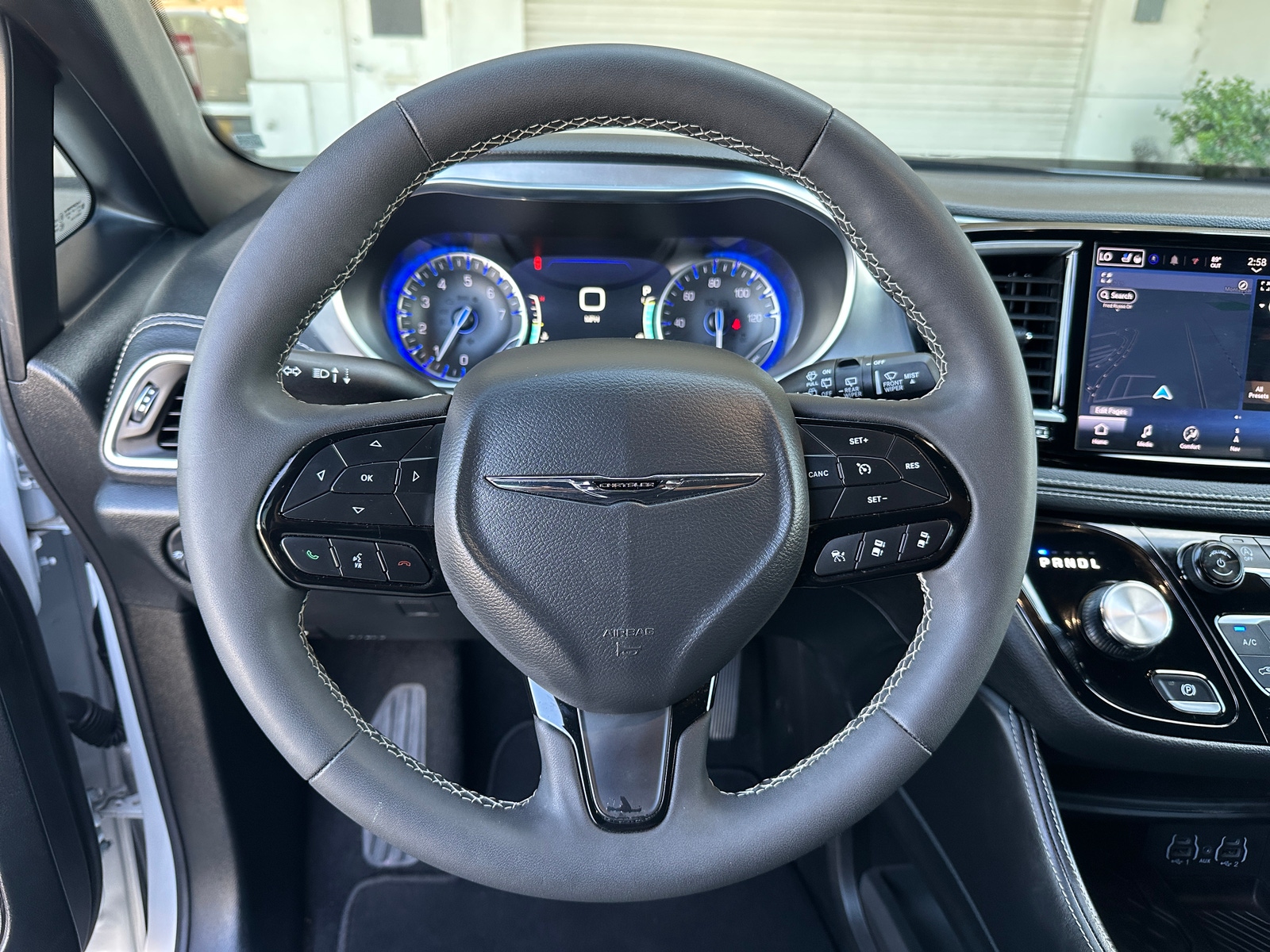 Thumbnail: 2025 Chrysler Pacifica - 5