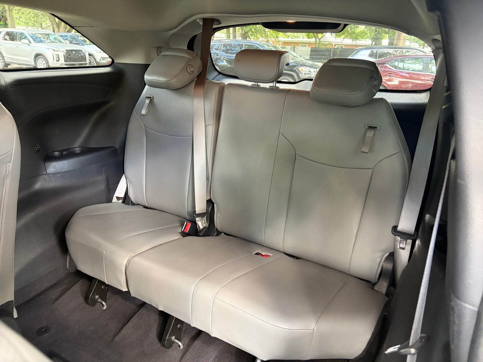 Thumbnail: 2025 Toyota Sienna - 6