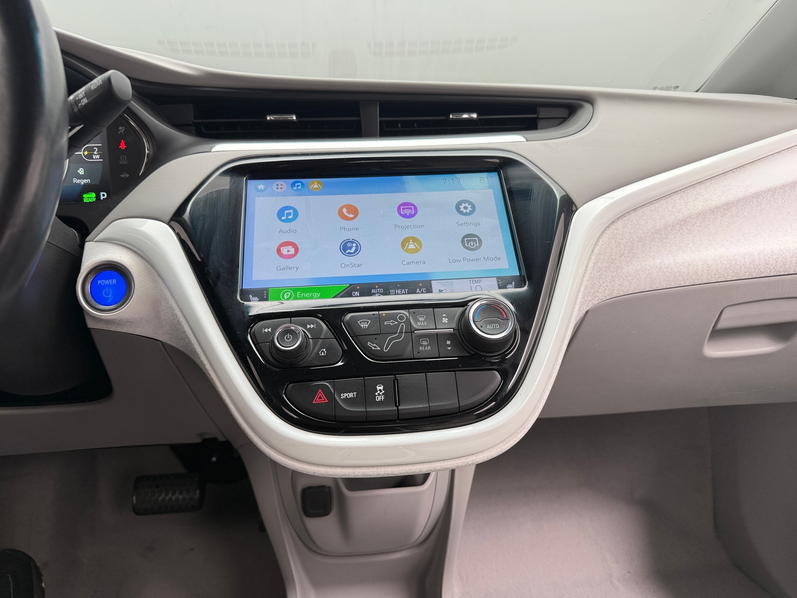 Thumbnail: 2020 Chevrolet Bolt EV - 3