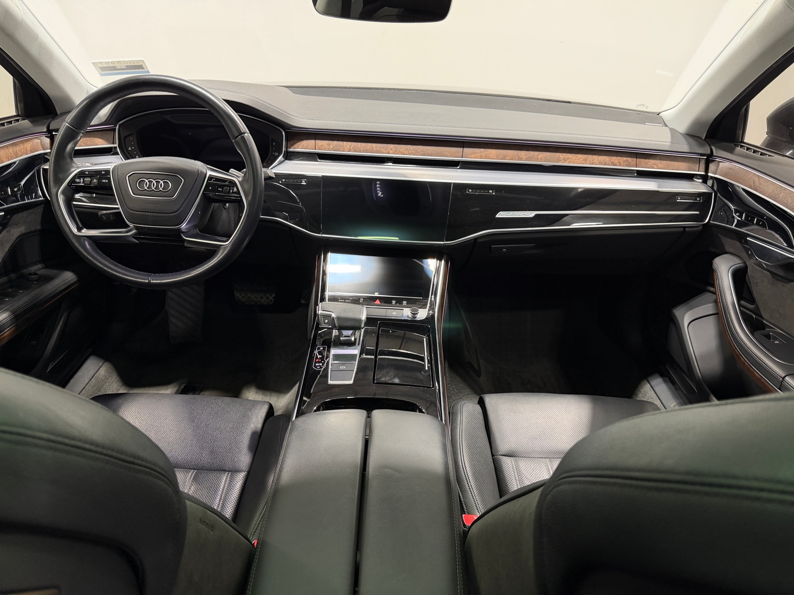 Thumbnail: 2021 Audi A8 - 2