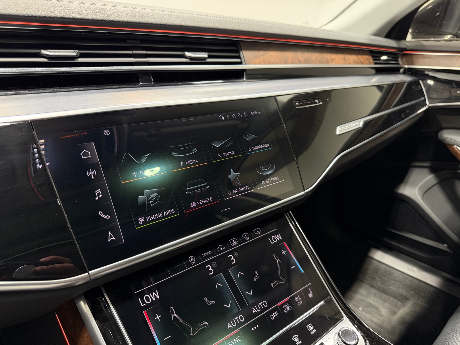 Thumbnail: 2021 Audi A8 - 3