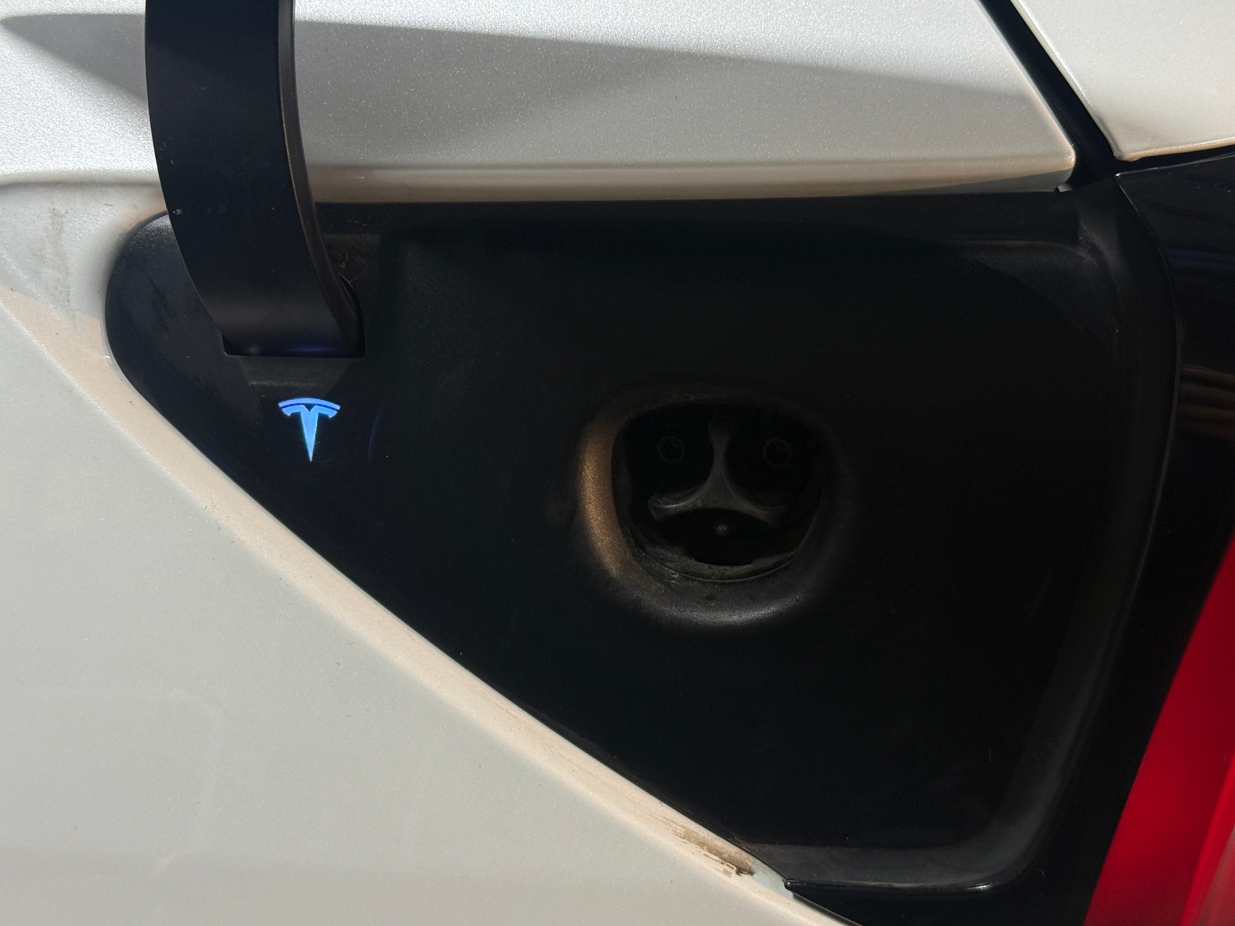 Used 2023 Tesla Model Y Long Range with VIN 7SAYGDEE5PA068932 for sale in Auburn, WA