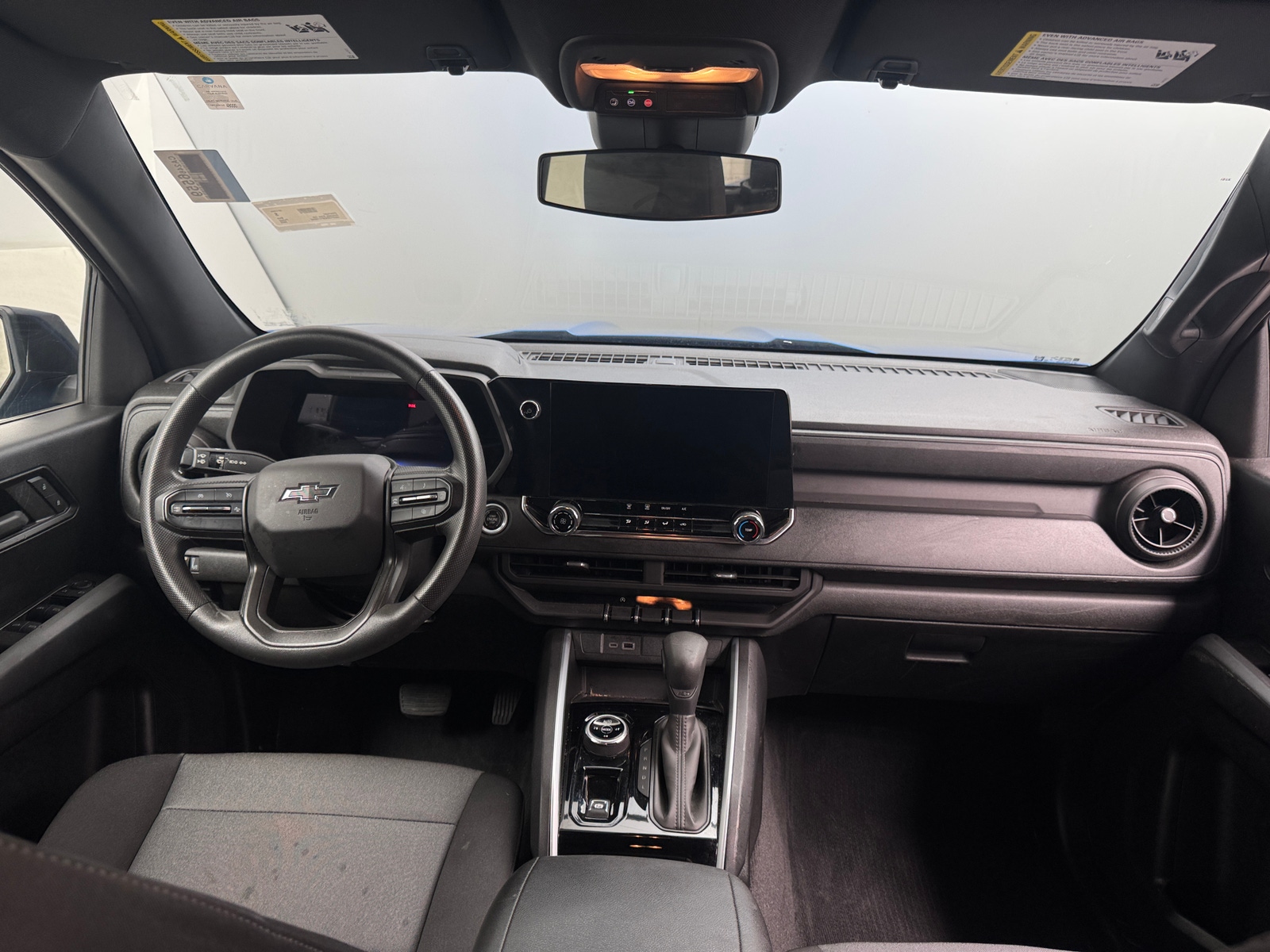 Thumbnail: 2023 Chevrolet Colorado - 3