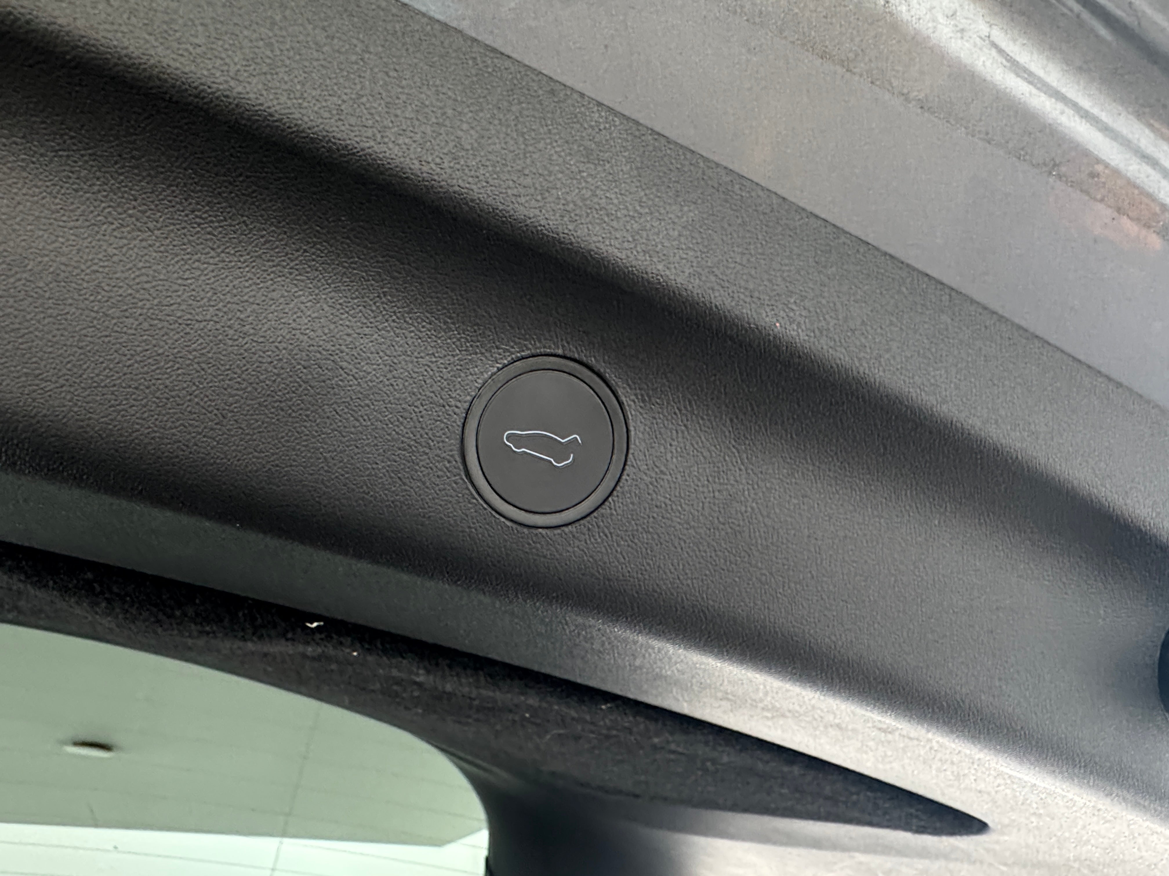2025 Tesla Model Y Performance