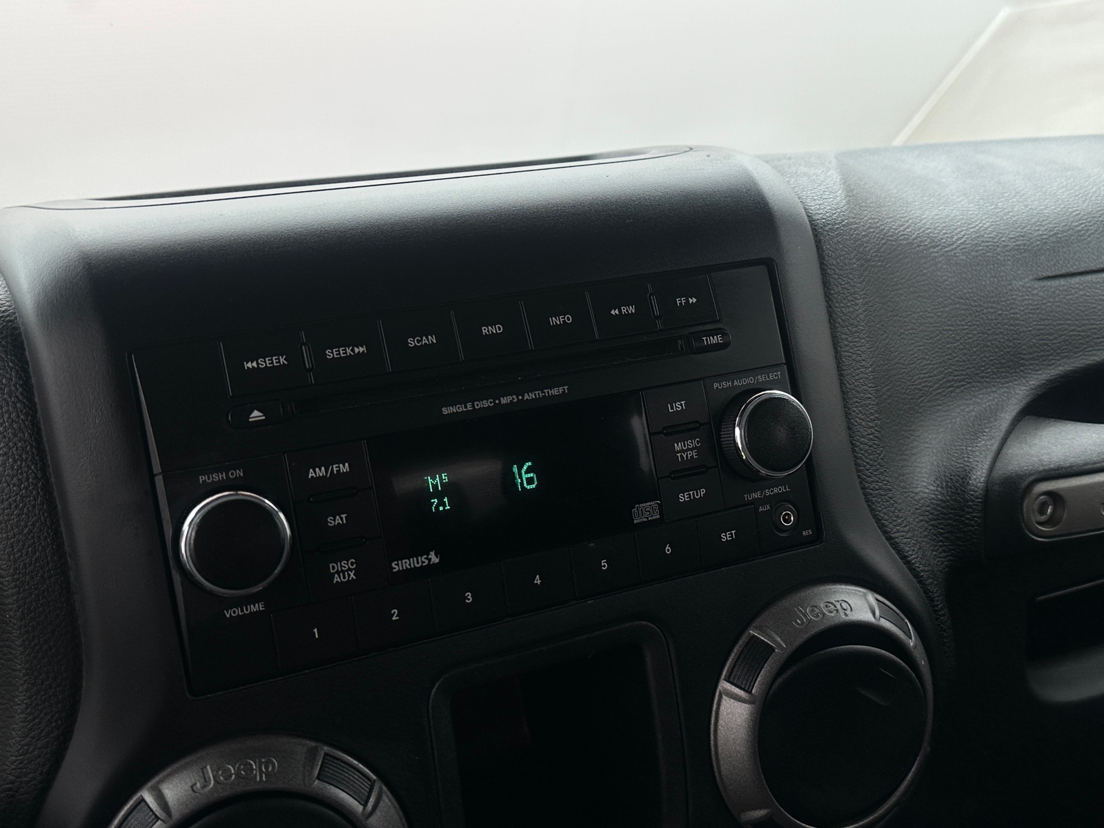 Thumbnail: 2015 Jeep Wrangler - 4