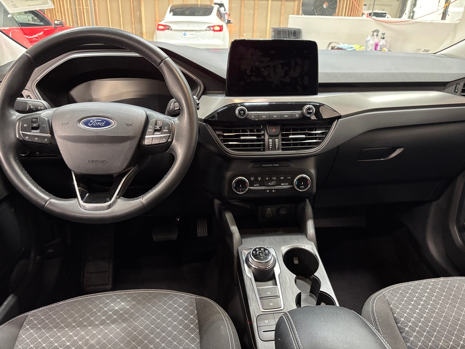 Thumbnail: 2024 Ford Escape - 3