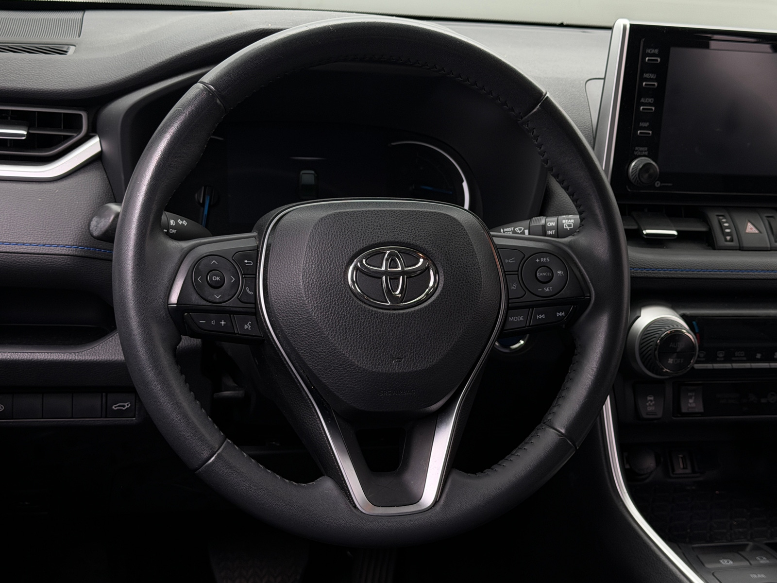 Thumbnail: 2021 Toyota RAV4 - 4