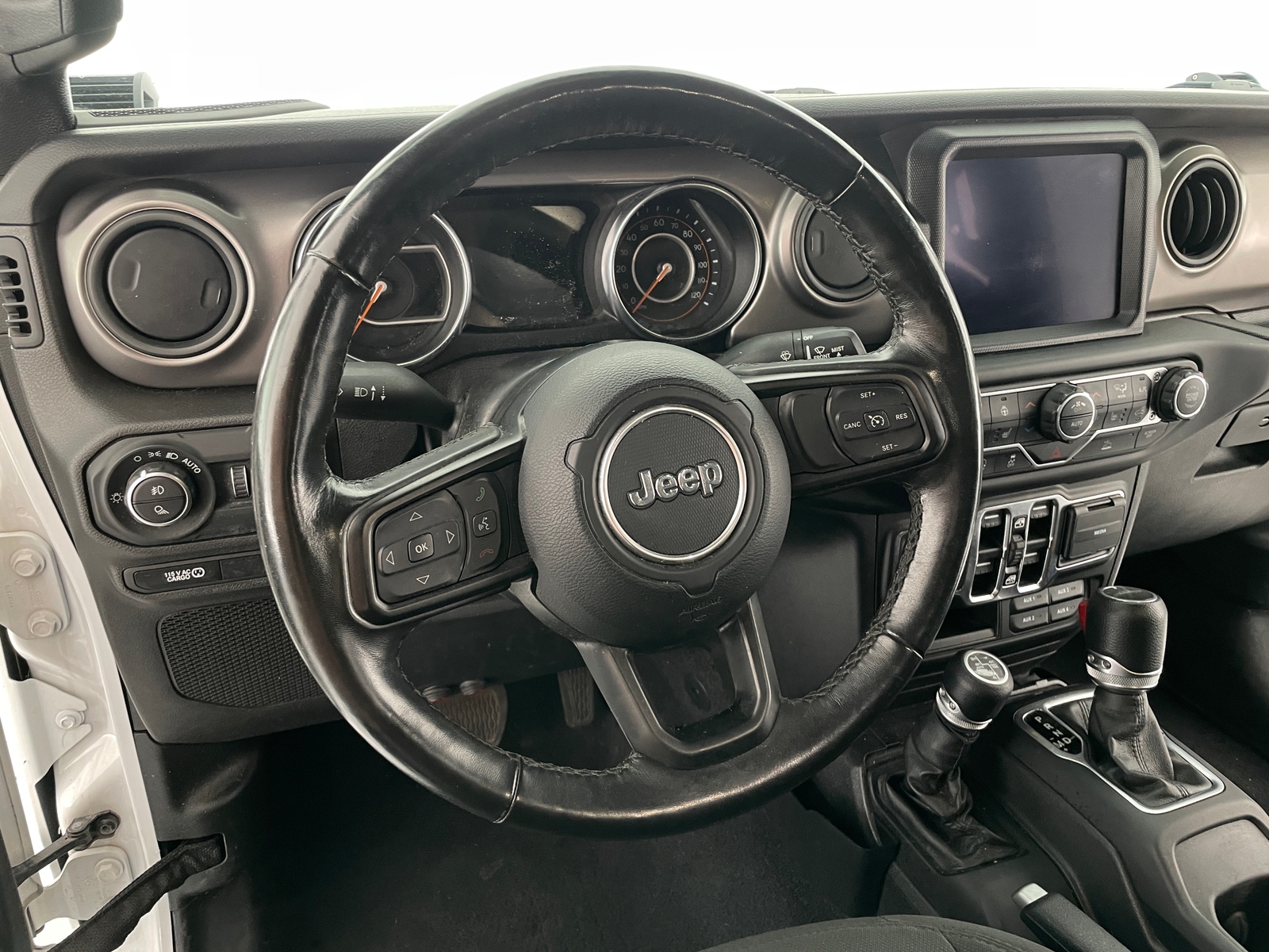 Thumbnail: 2021 Jeep Gladiator - 5