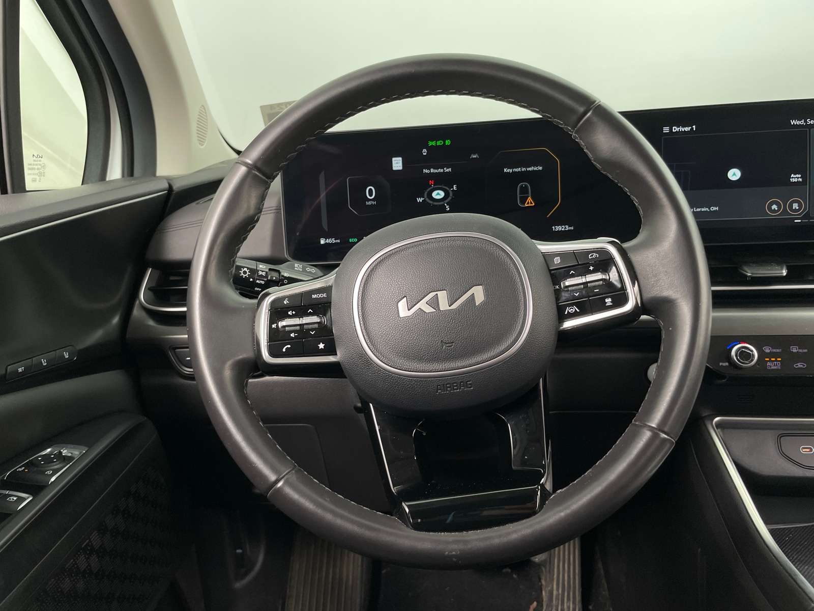 Thumbnail: 2025 Kia Carnival - 4