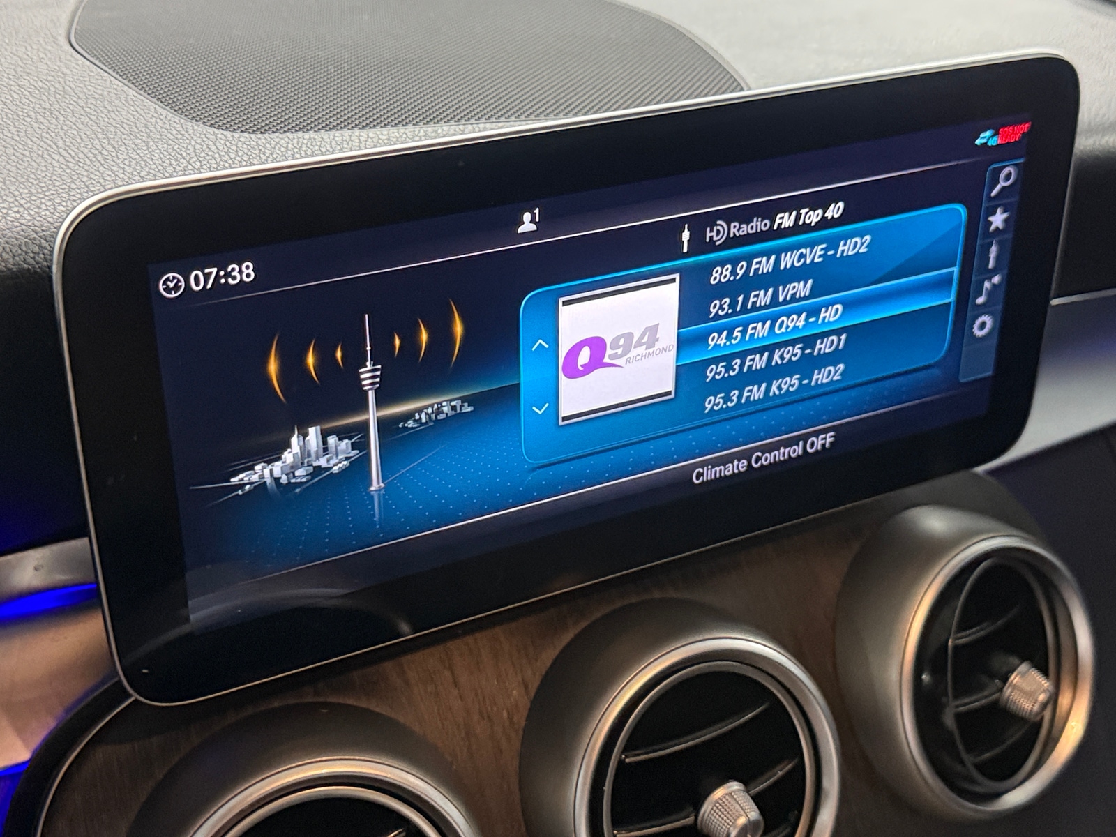 Thumbnail: 2021 Mercedes-Benz C-Class - 3