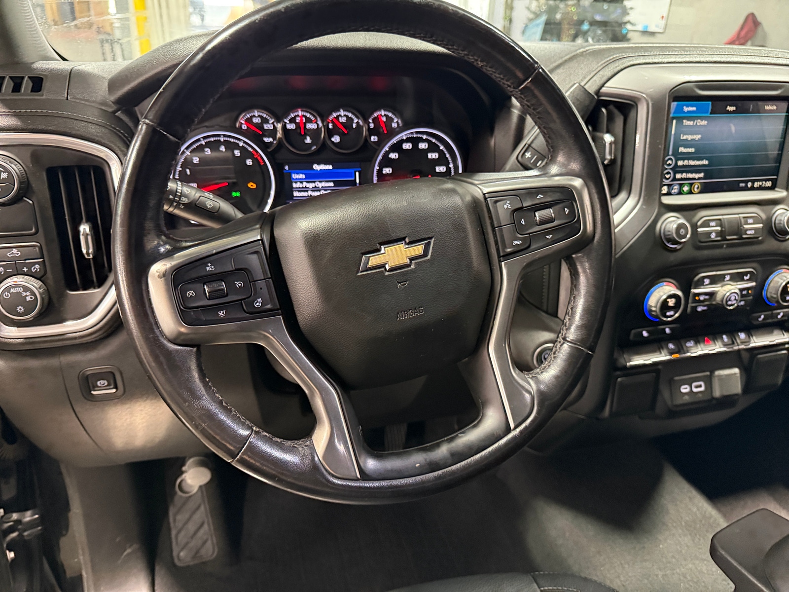 Thumbnail: 2019 Chevrolet Silverado 1500 - 5