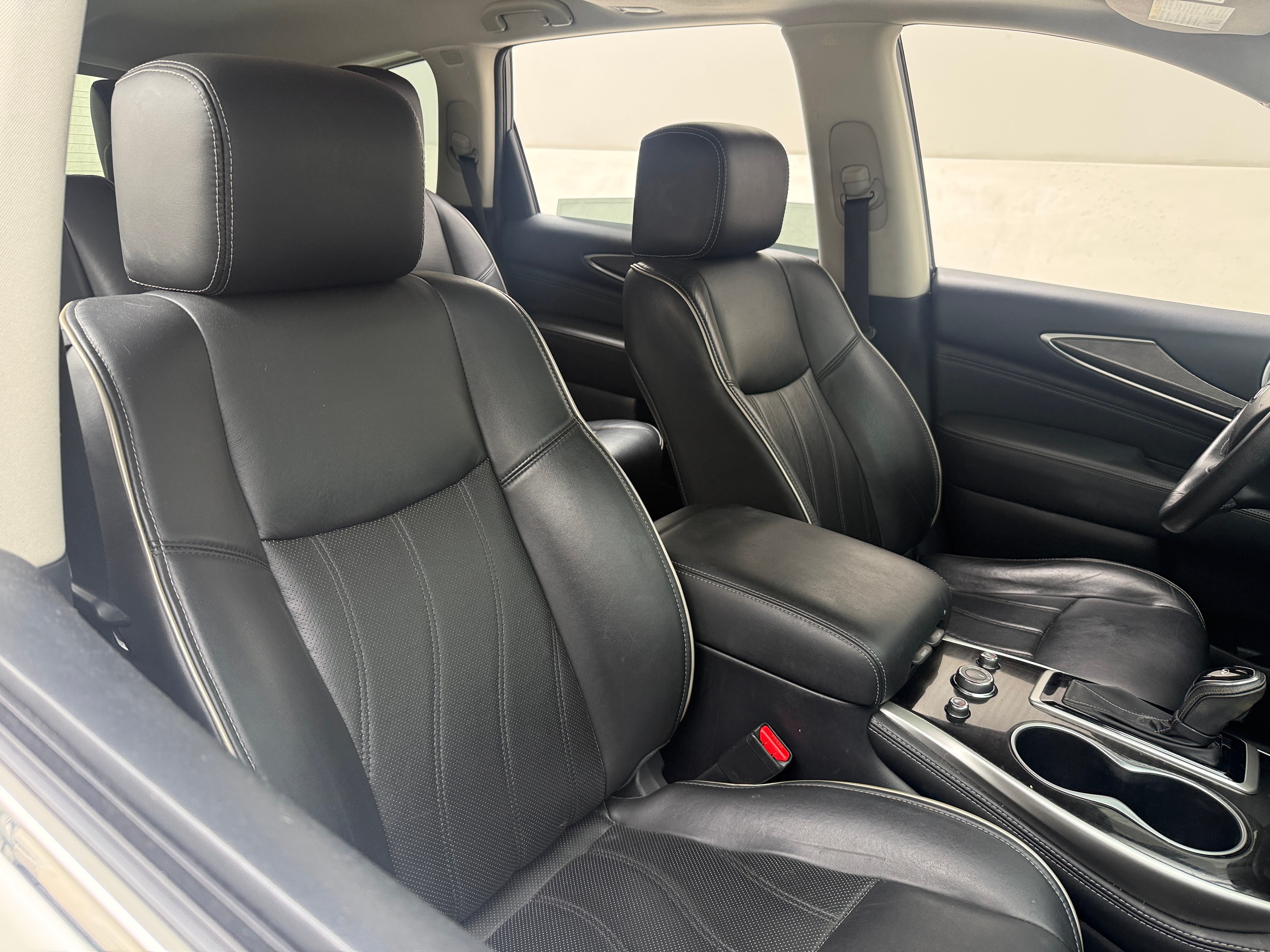 2017 INFINITI QX60 Base