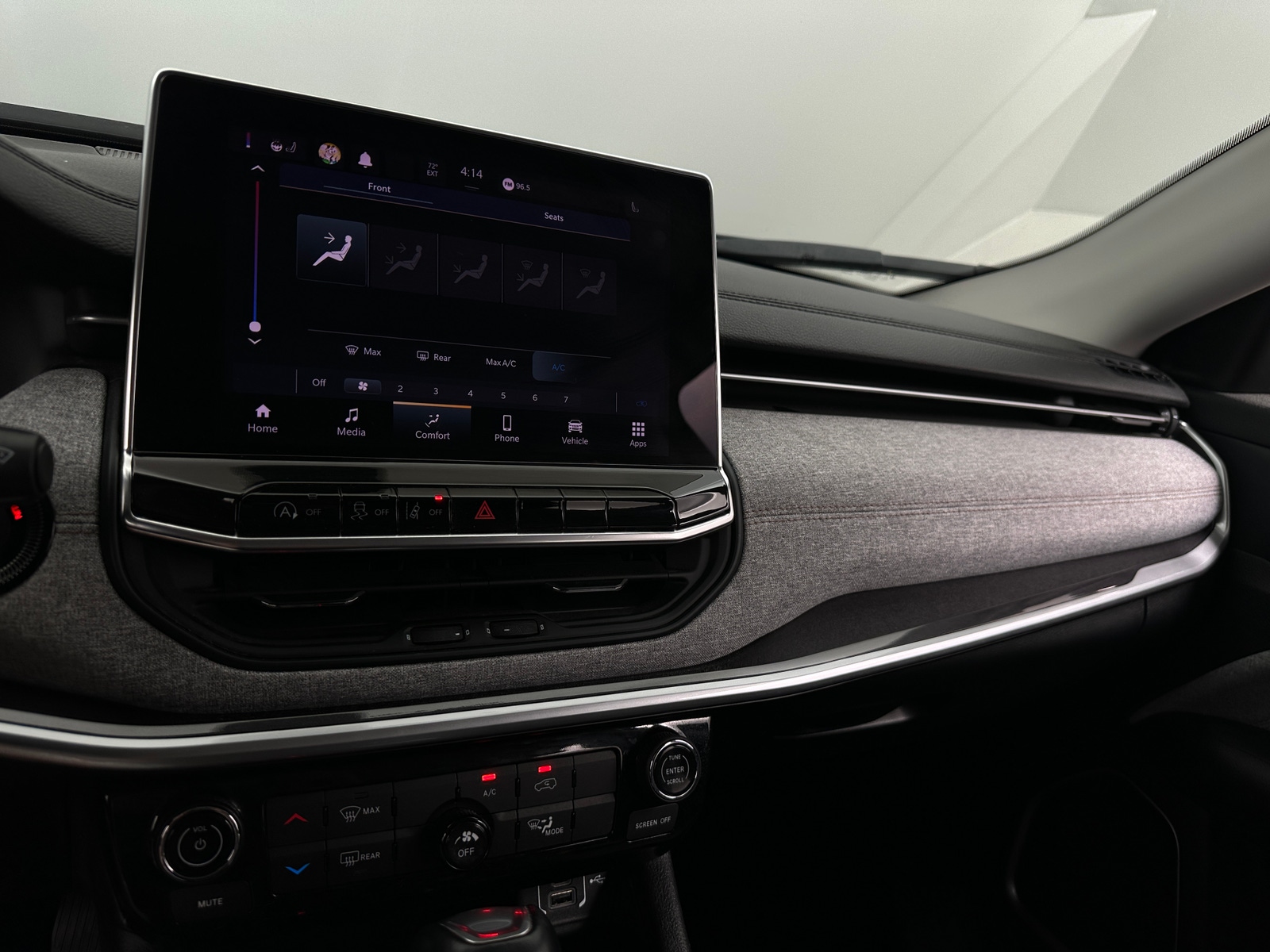 Thumbnail: 2022 Jeep Compass - 3