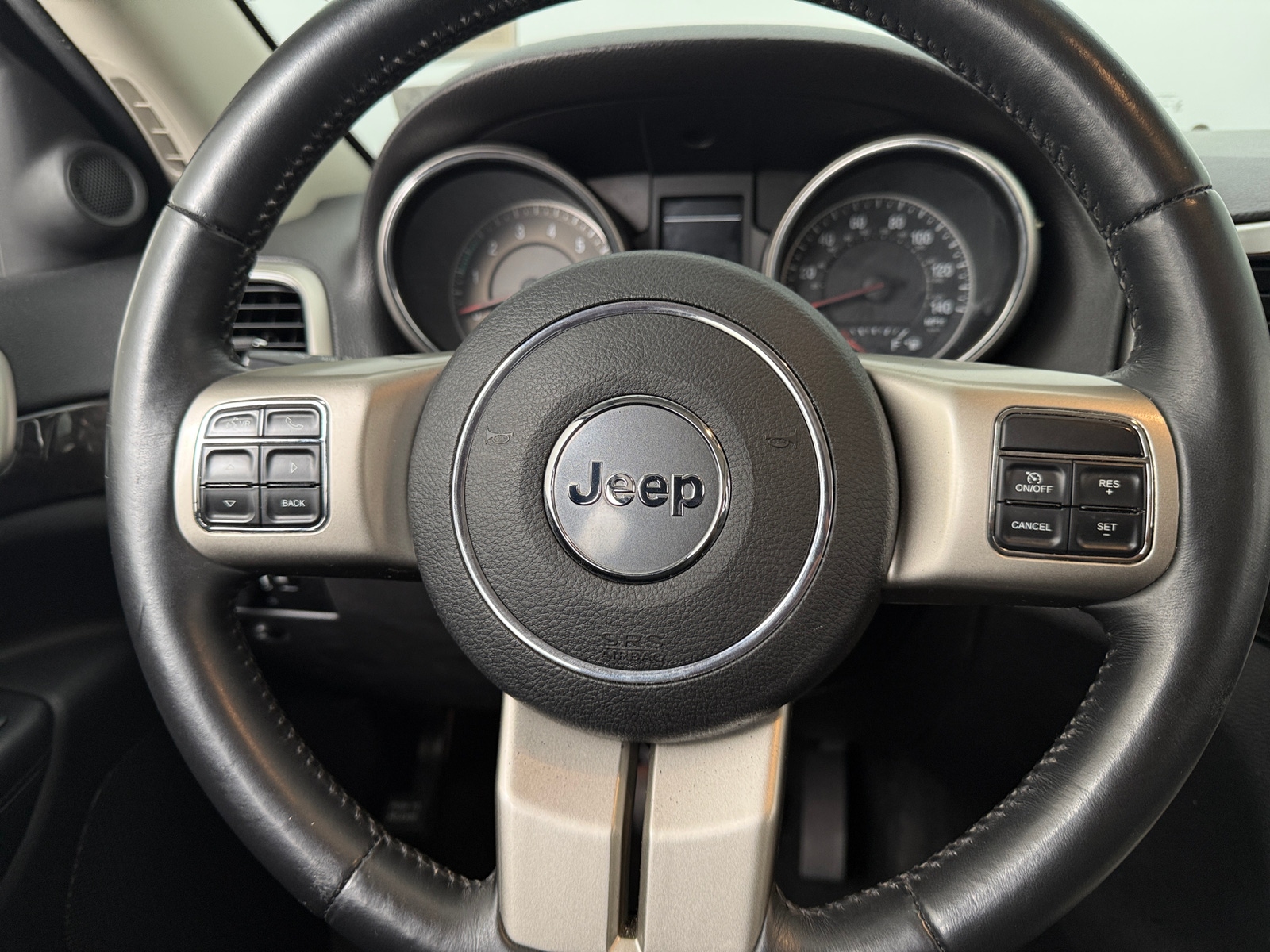 Thumbnail: 2012 Jeep Grand Cherokee - 4