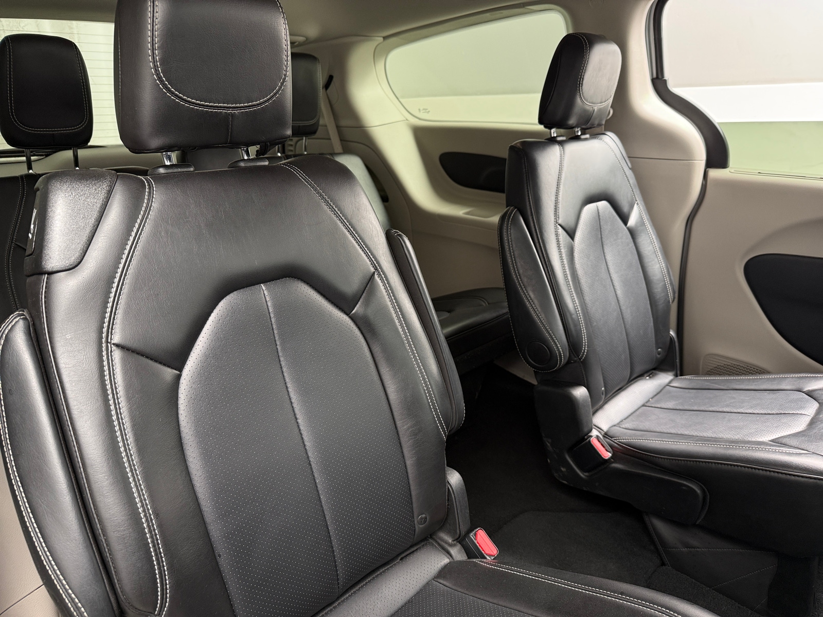 Thumbnail: 2024 Chrysler Pacifica - 5