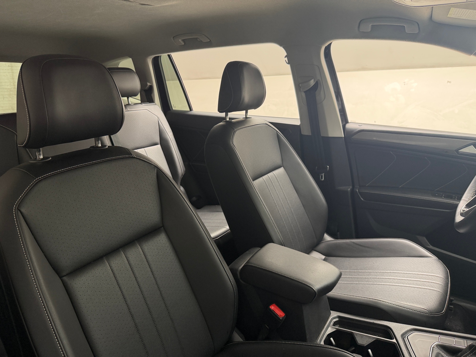 Thumbnail: 2024 Volkswagen Tiguan - 2