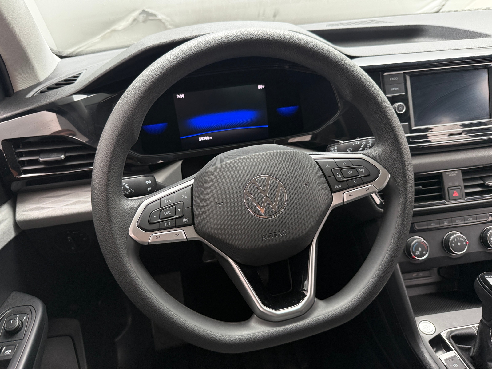 Thumbnail: 2022 Volkswagen Taos - 5