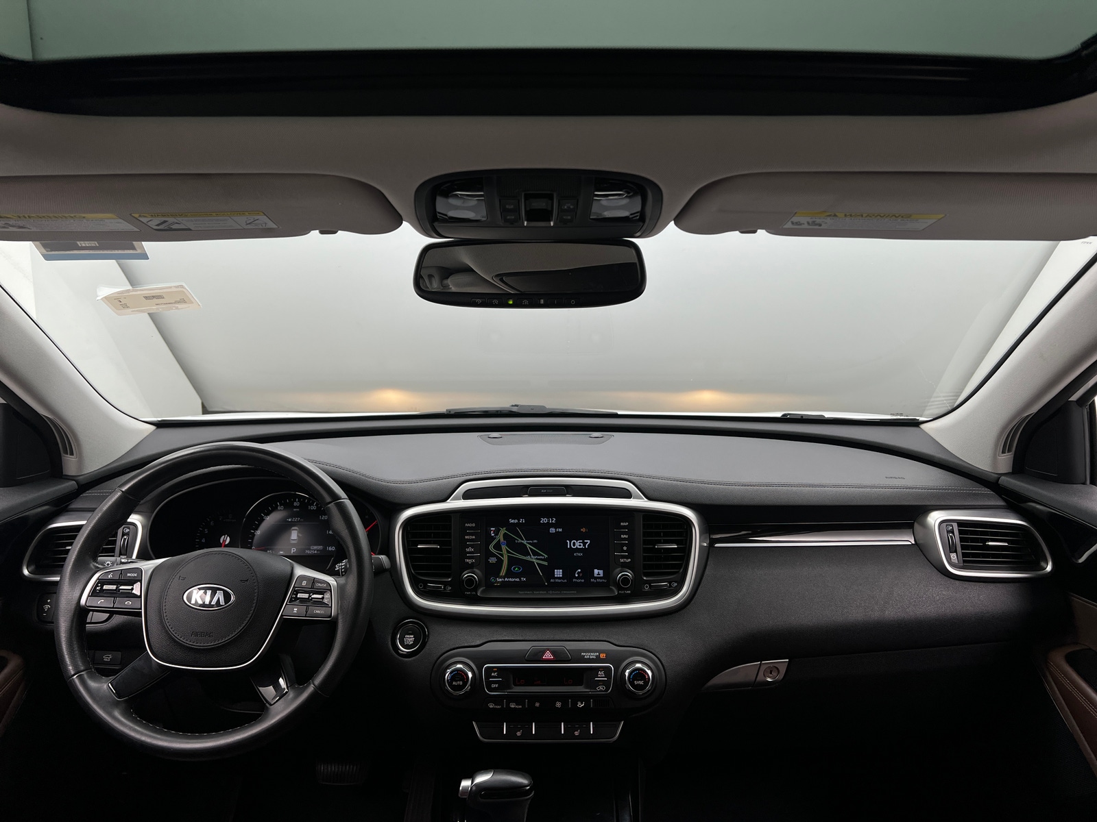 Thumbnail: 2019 Kia Sorento - 2