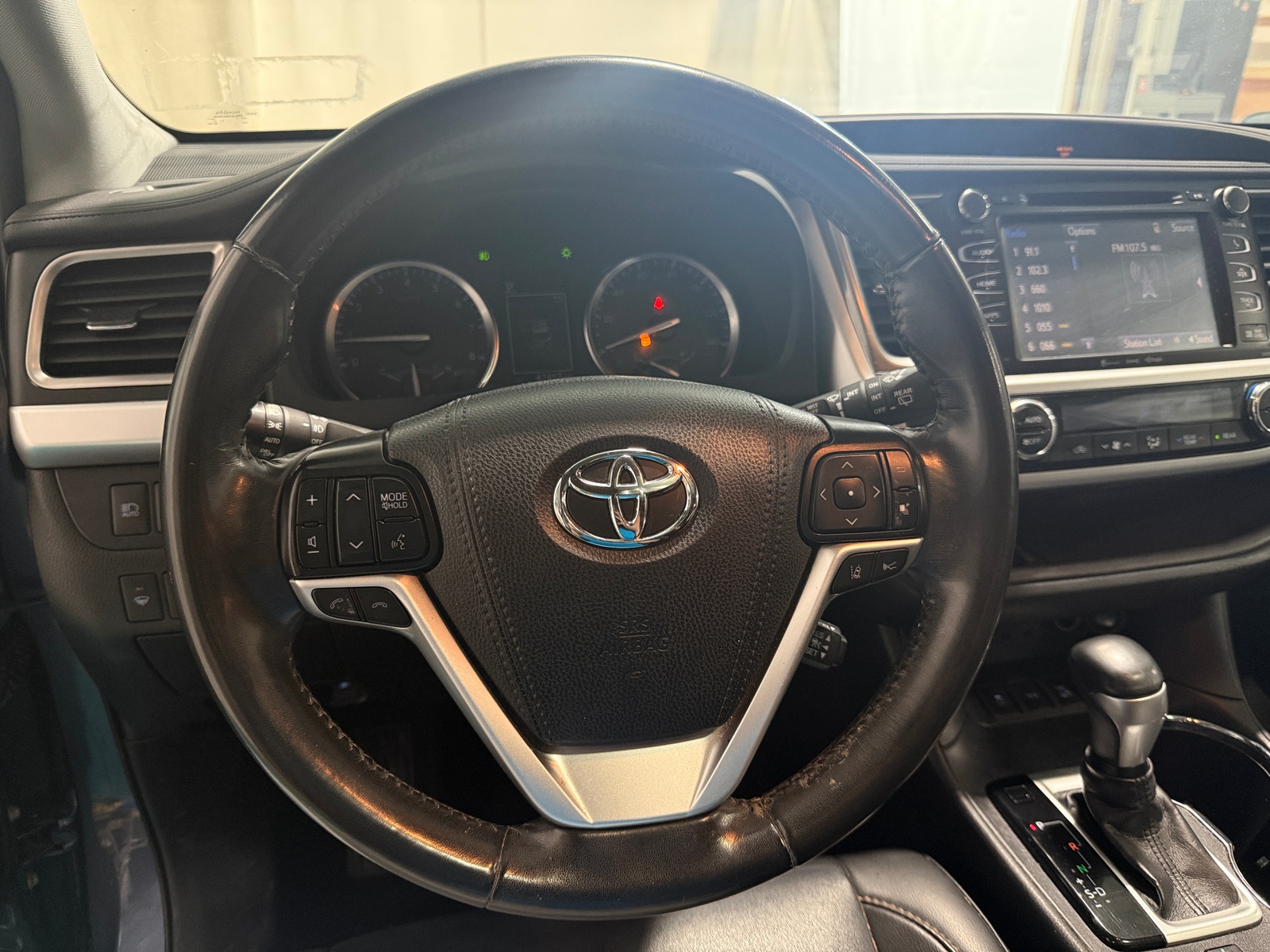 Thumbnail: 2019 Toyota Highlander - 5