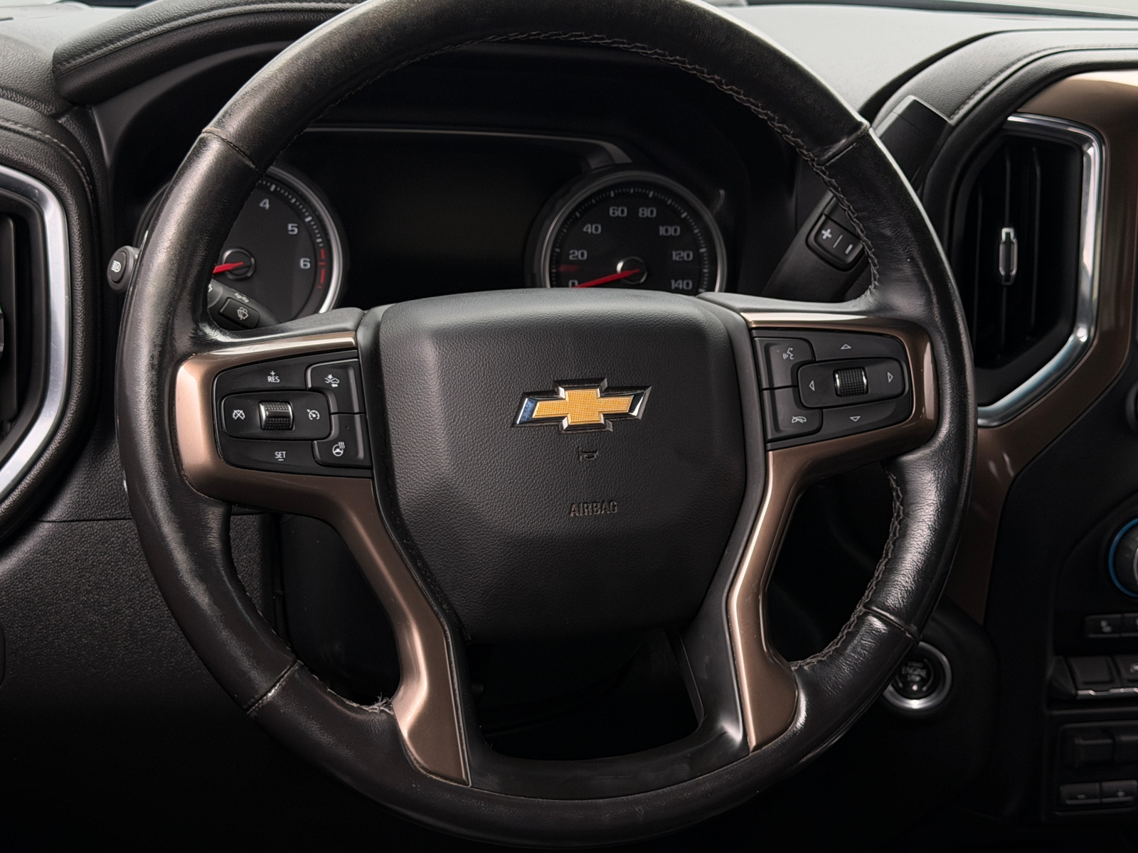 Thumbnail: 2021 Chevrolet Silverado 1500 - 4
