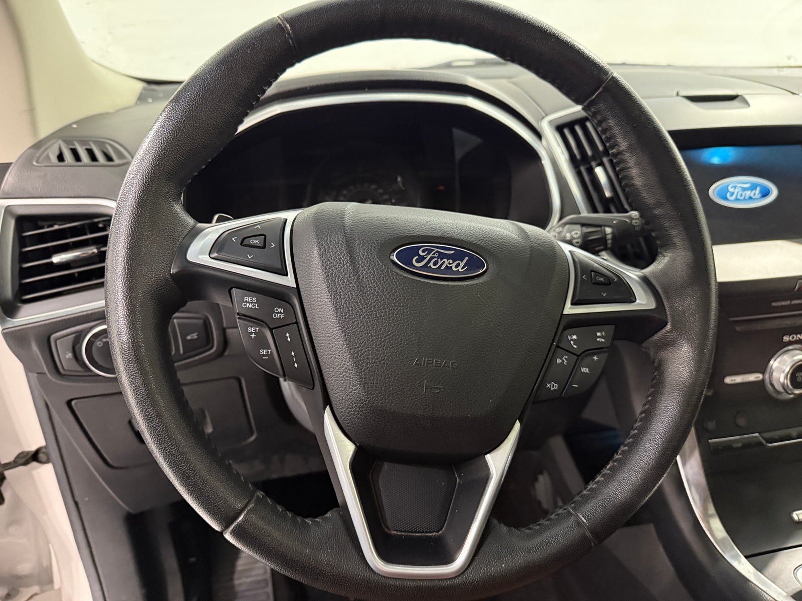 Thumbnail: 2017 Ford Edge - 4