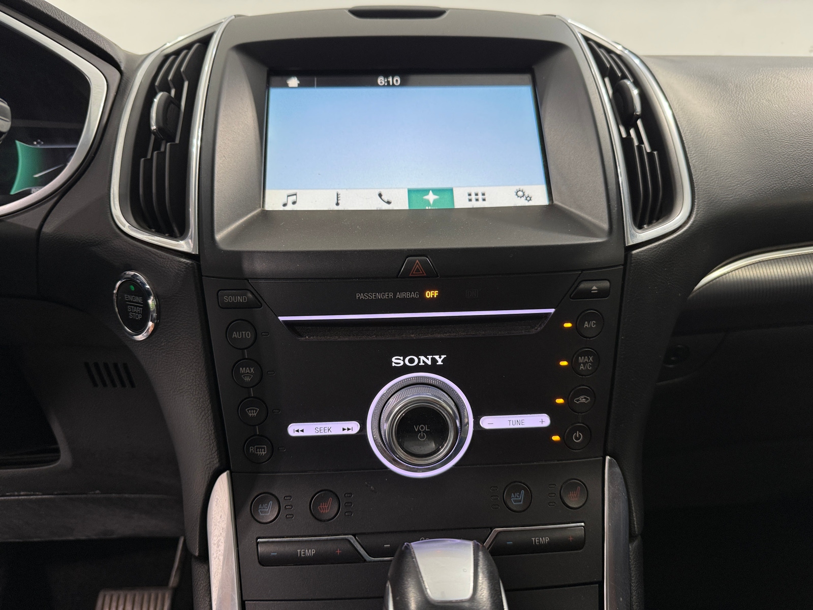 Thumbnail: 2017 Ford Edge - 3