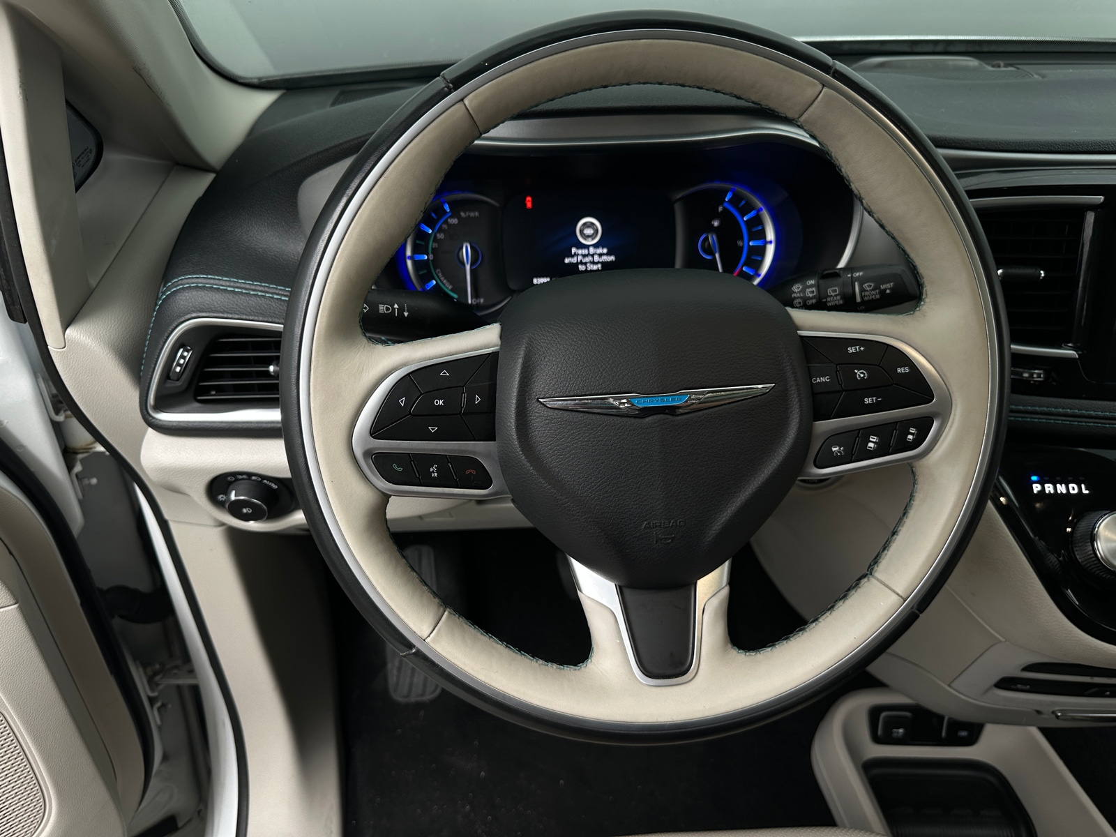 Thumbnail: 2019 Chrysler Pacifica - 4