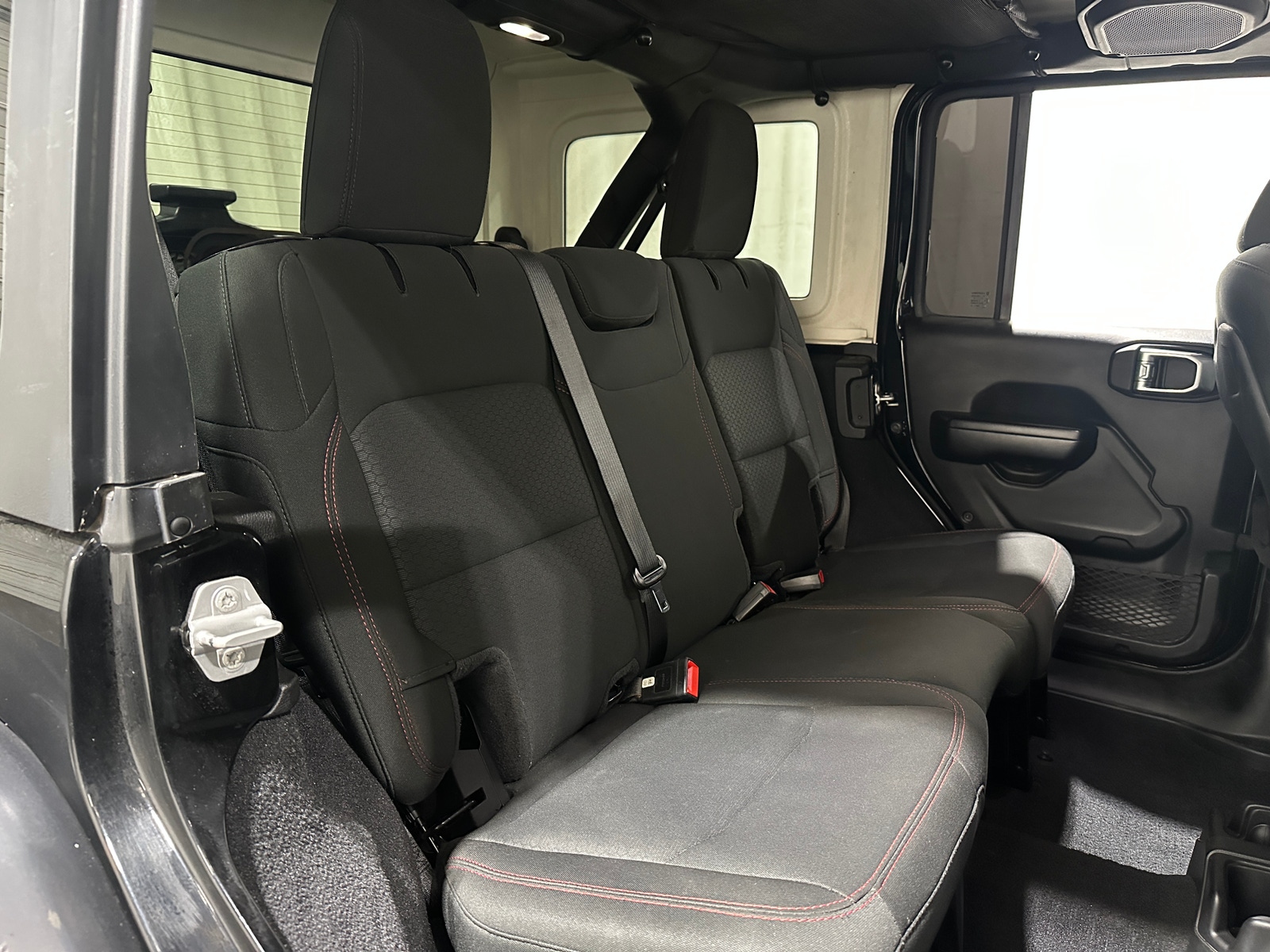 Thumbnail: 2021 Jeep Wrangler - 6