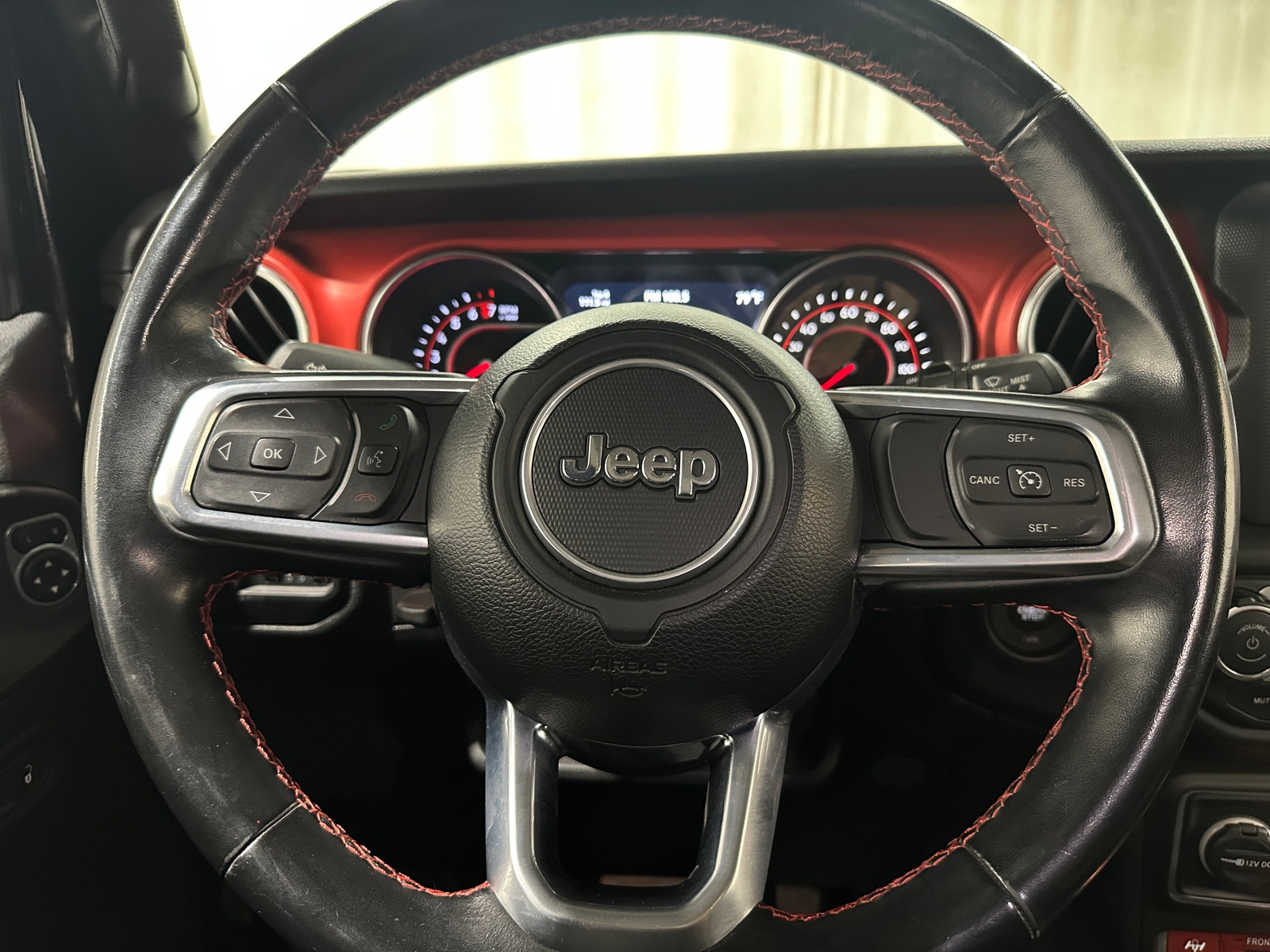 Thumbnail: 2021 Jeep Wrangler - 5