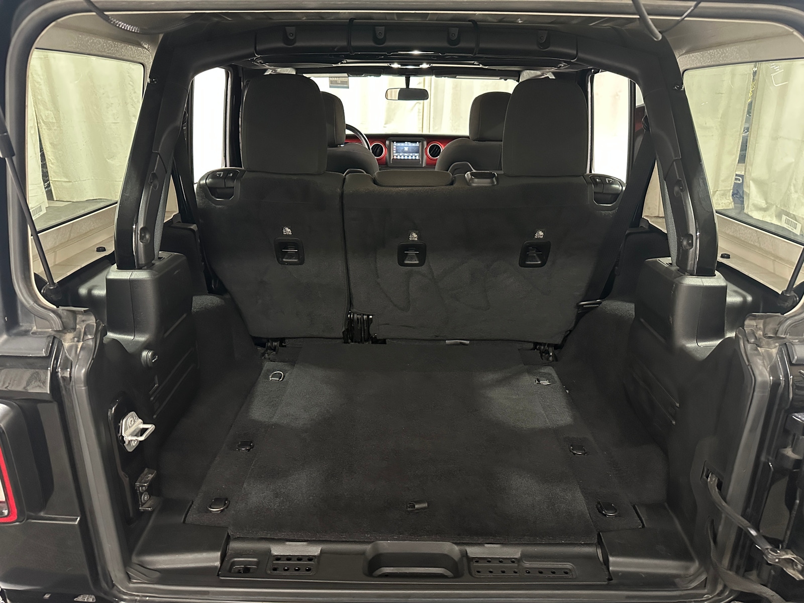 Thumbnail: 2021 Jeep Wrangler - 7