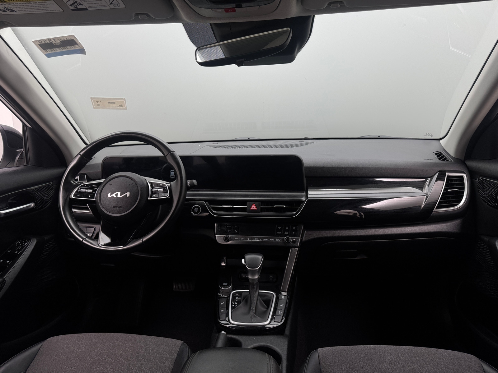 Thumbnail: 2024 Kia Seltos - 2