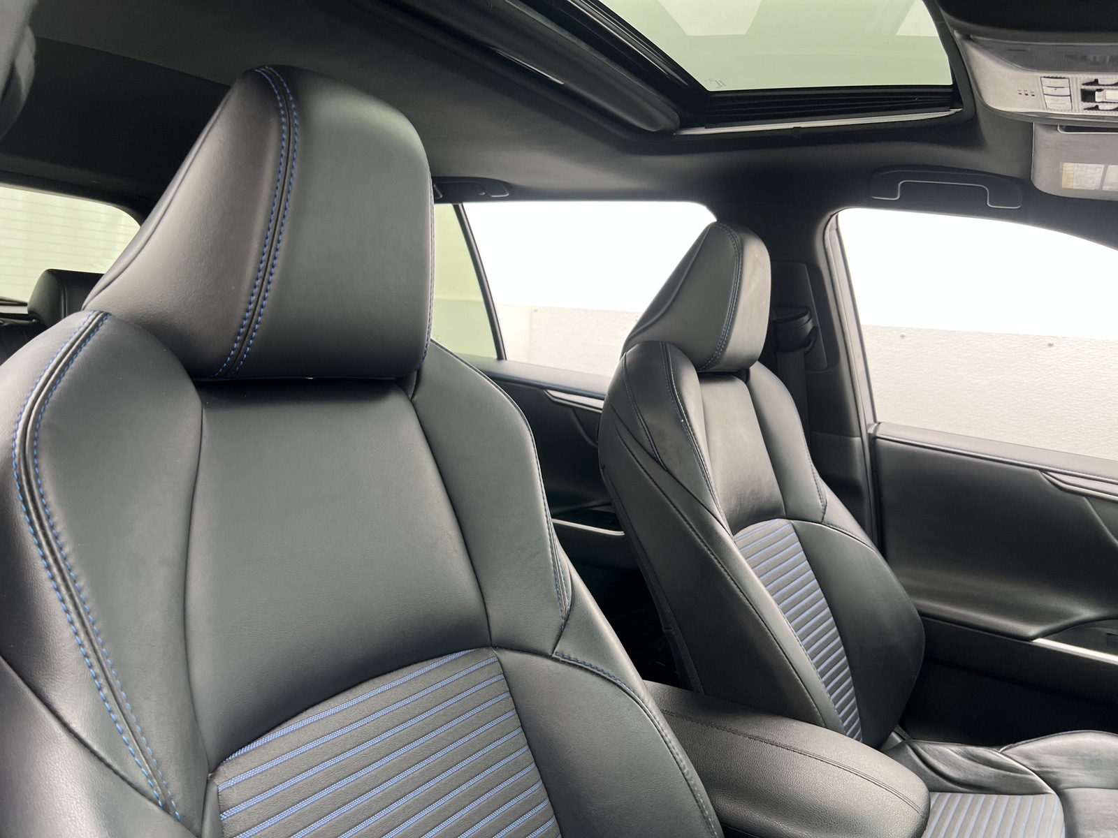 Thumbnail: 2019 Toyota RAV4 - 2